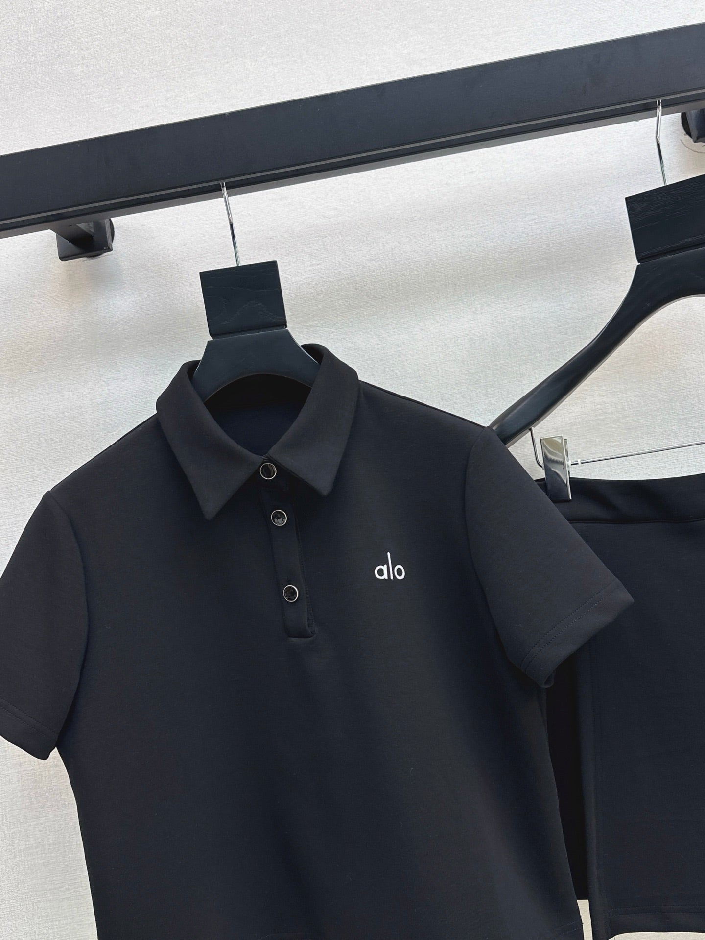 a1o 25ss cropped polo shirt miniskirt suit