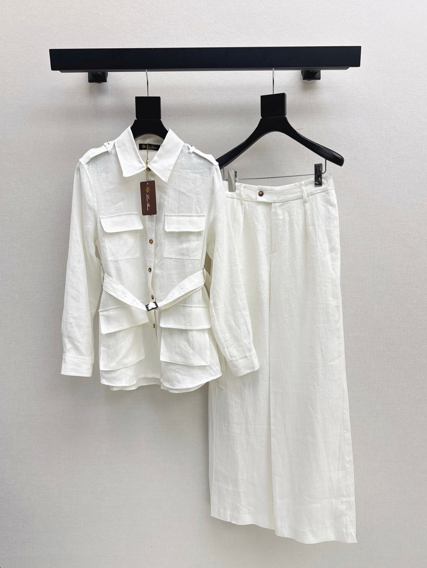 Lor*P 25ss linen suit