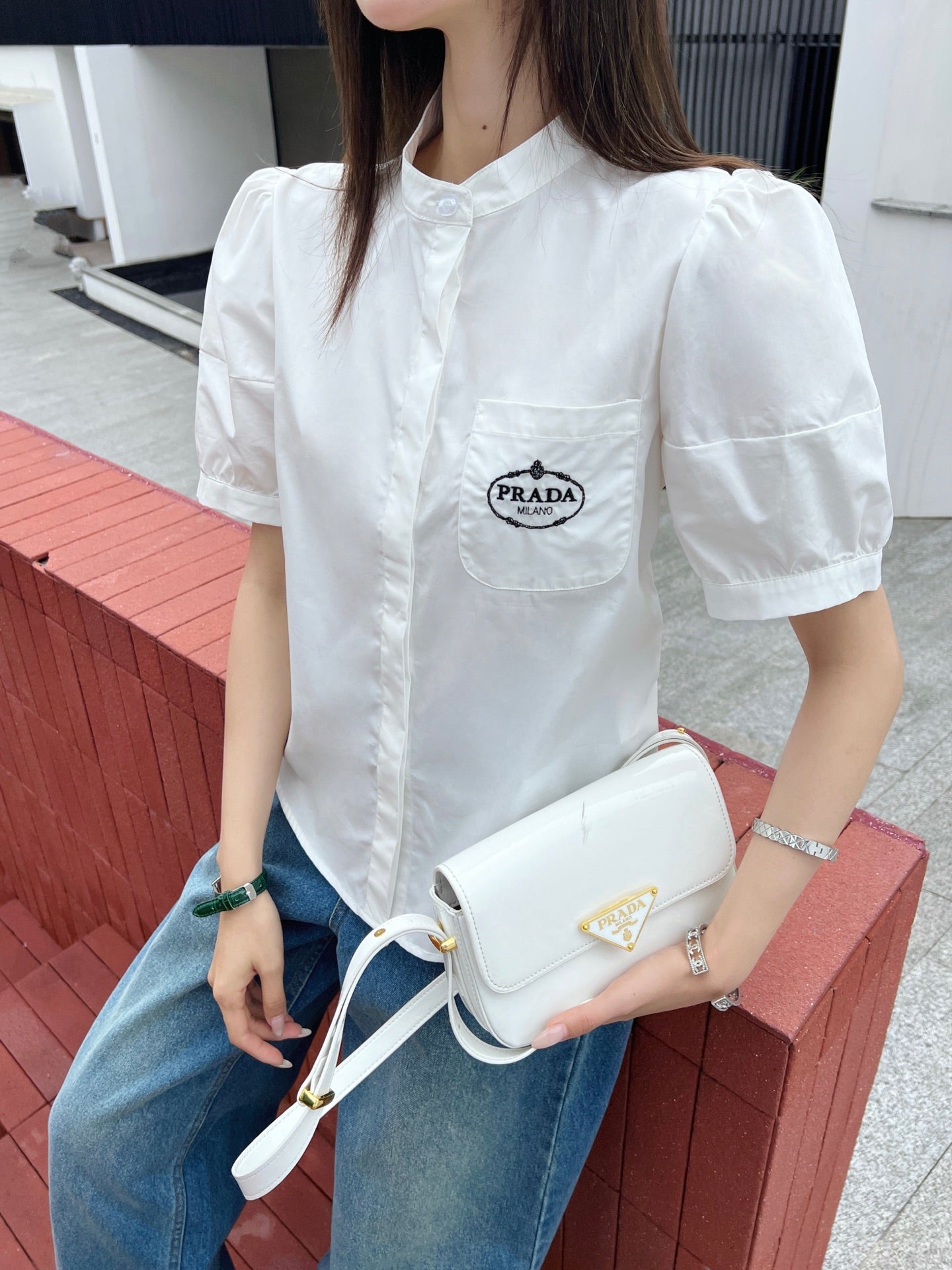 Pra* 25ss embroidered crop shirt