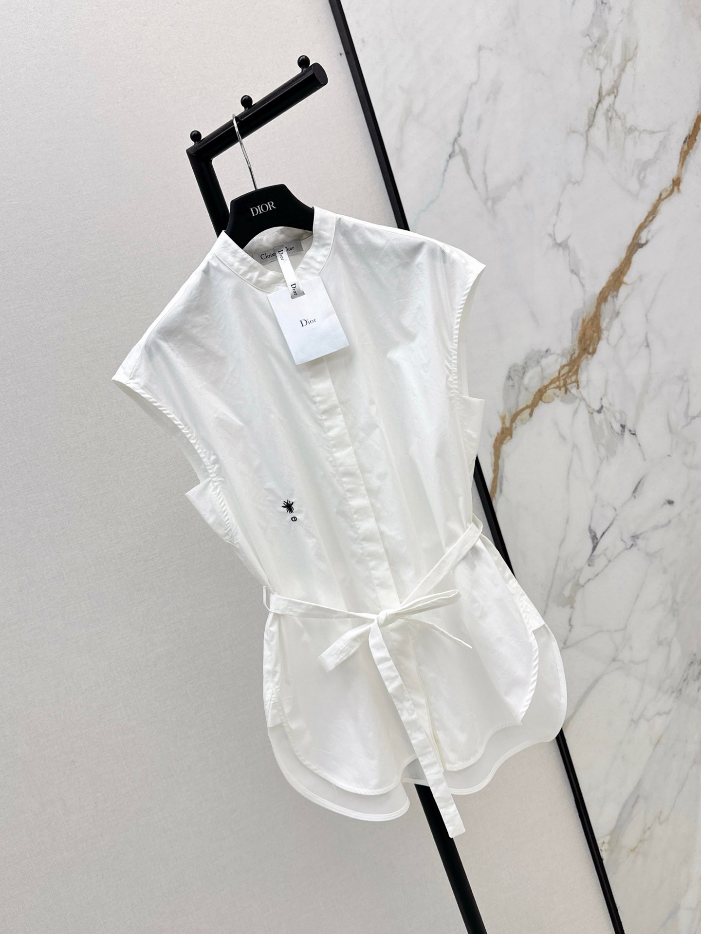 D*r 25ss sleeveless tied poplin blouse
