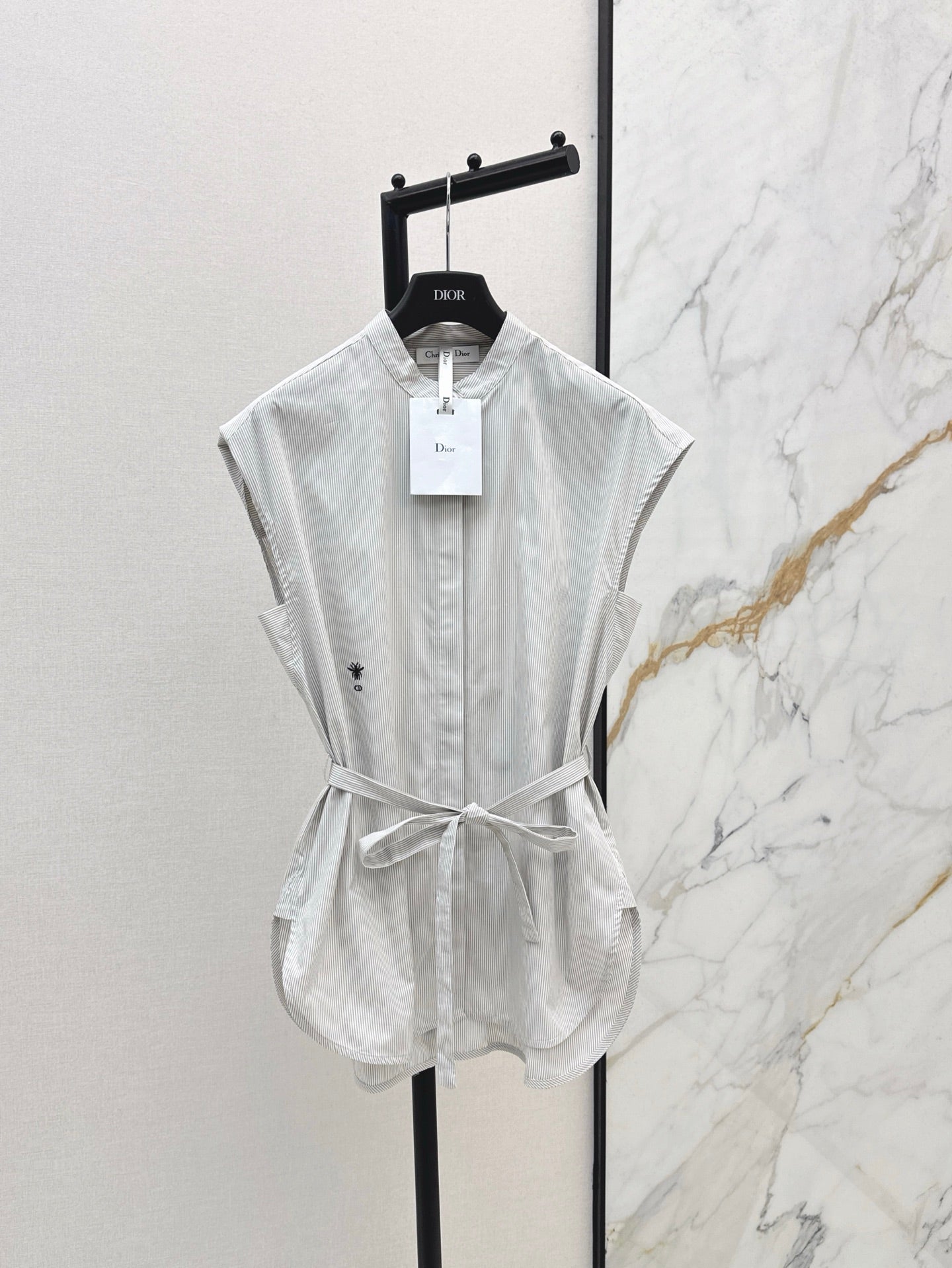 D*r 25ss sleeveless tied poplin blouse