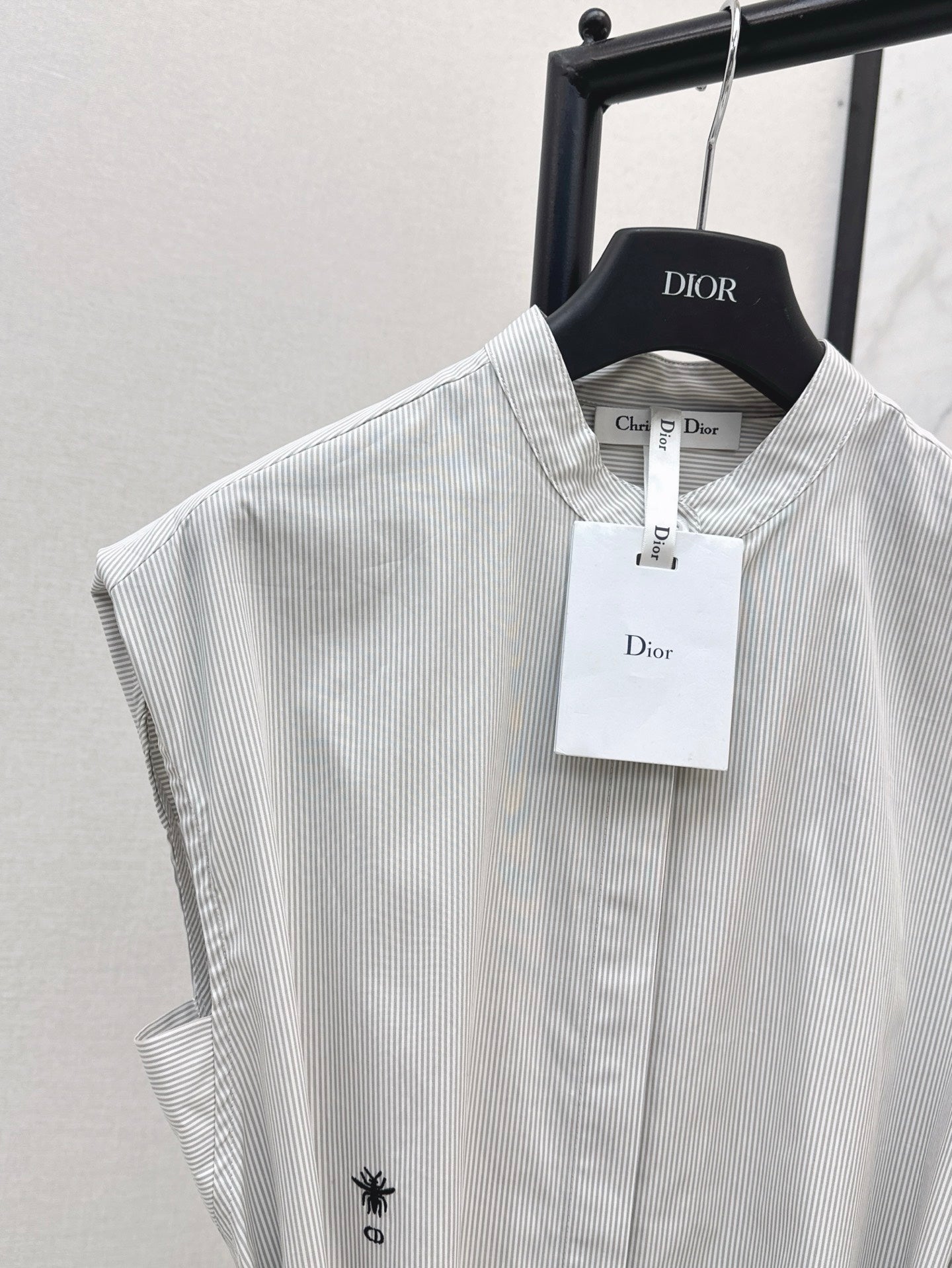 D*r 25ss sleeveless tied poplin blouse