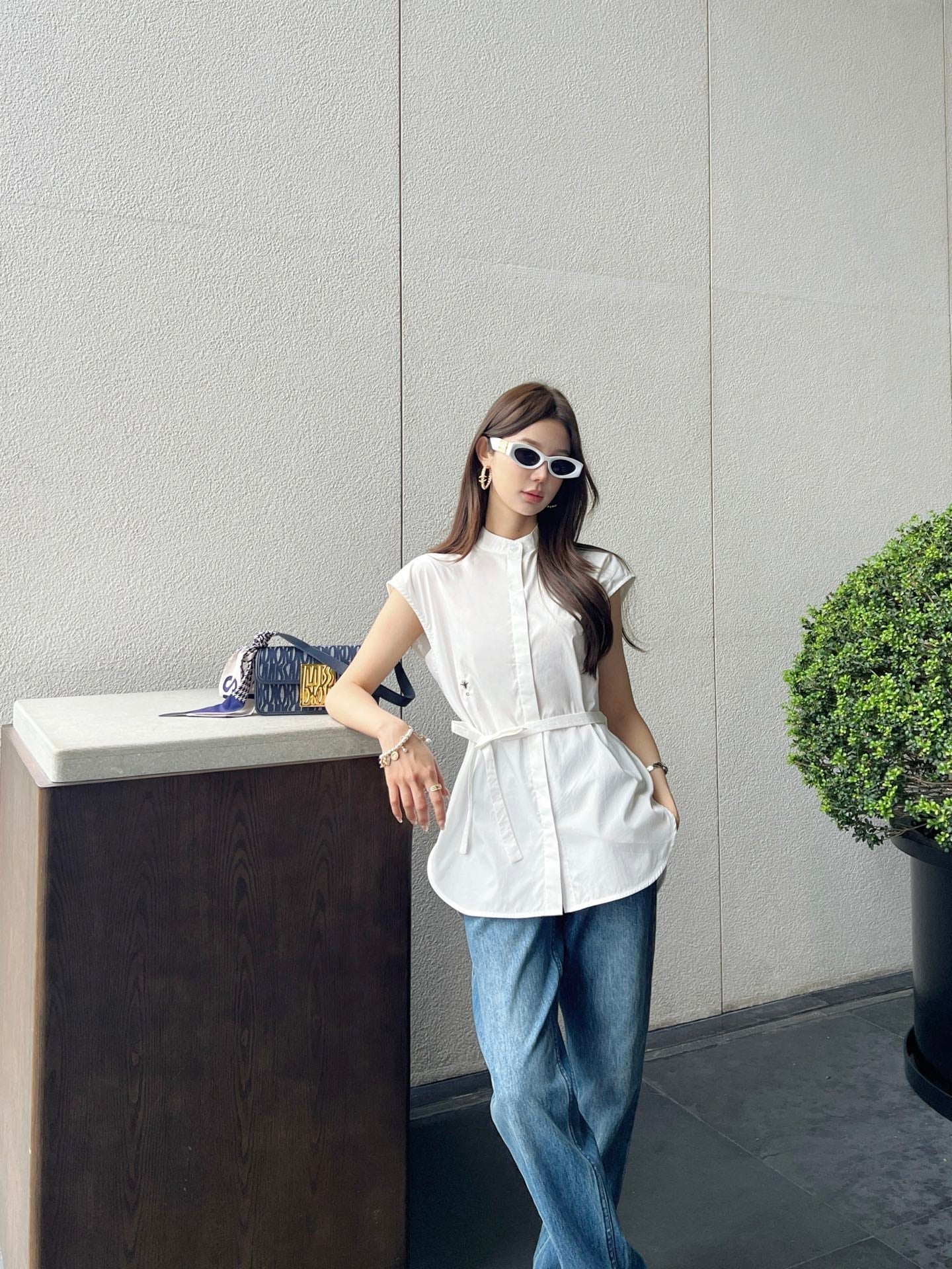 D*r 25ss sleeveless tied poplin blouse