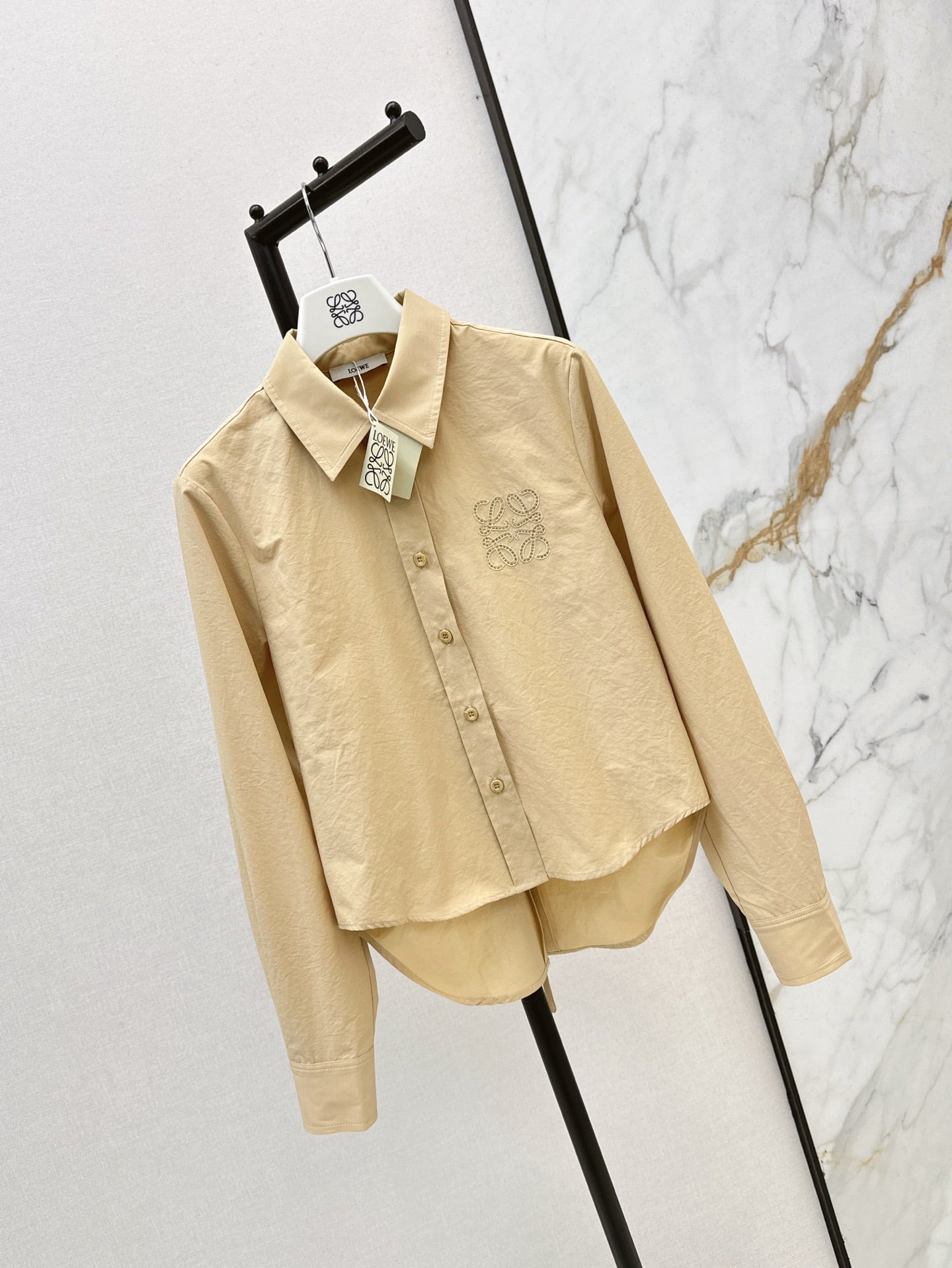 Loe* 25ss back slit tie shirt