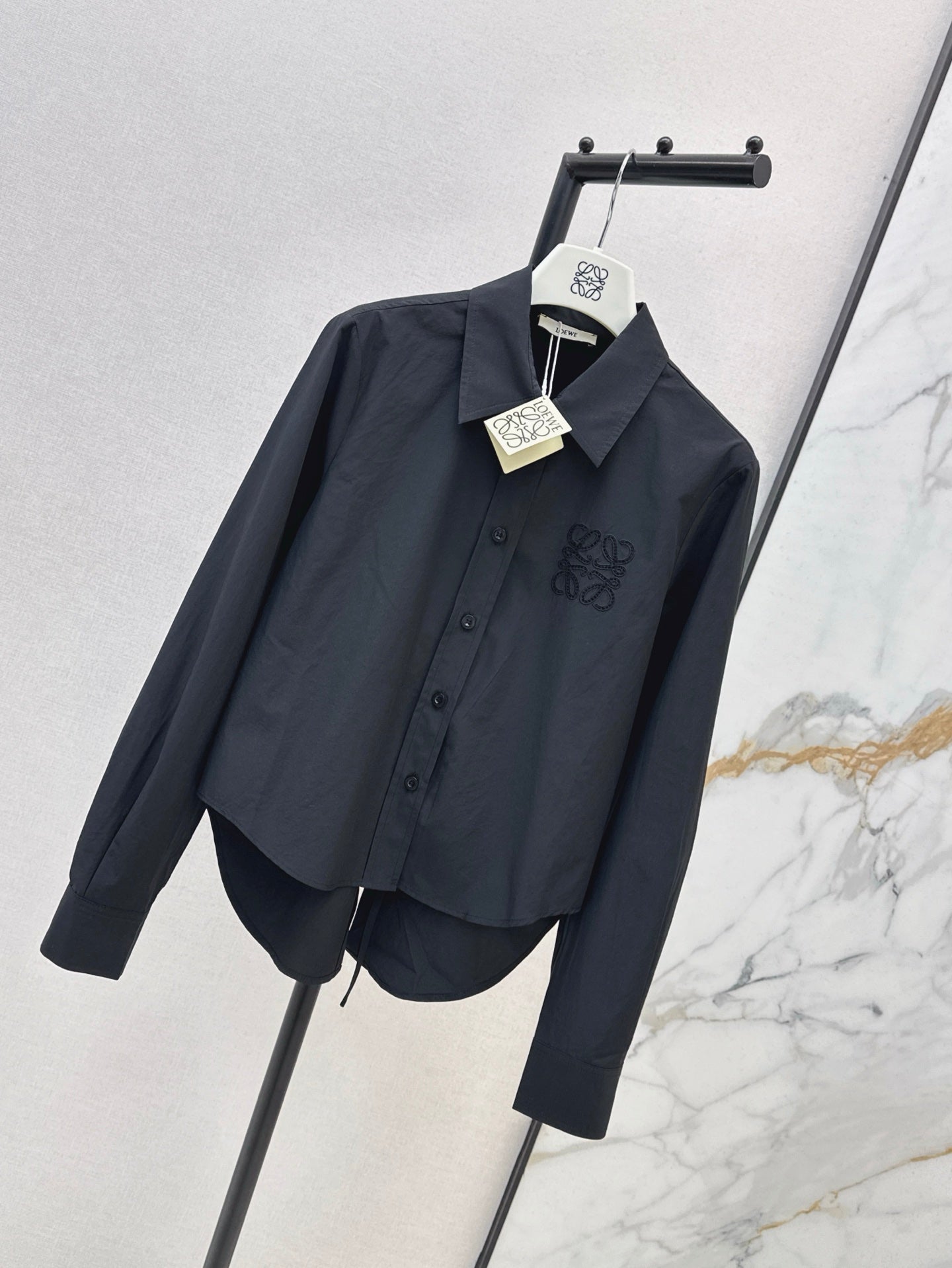 Loe* 25ss back slit tie shirt