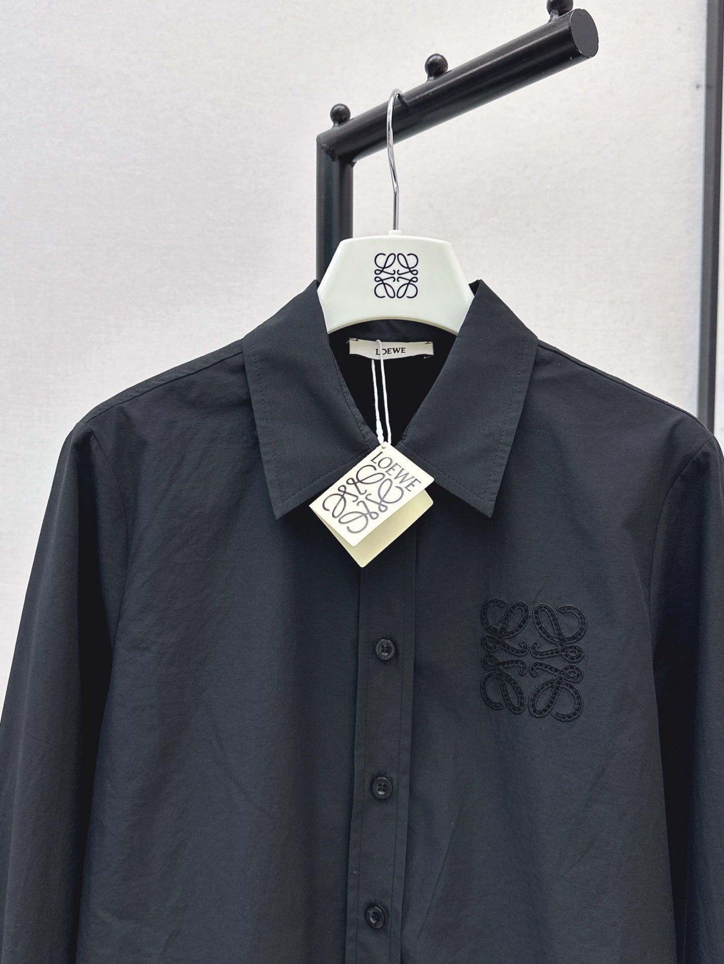 Loe* 25ss back slit tie shirt