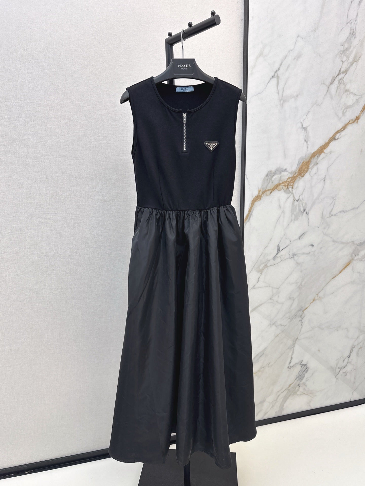 Pra* 25ss half-zip panel nylon dress