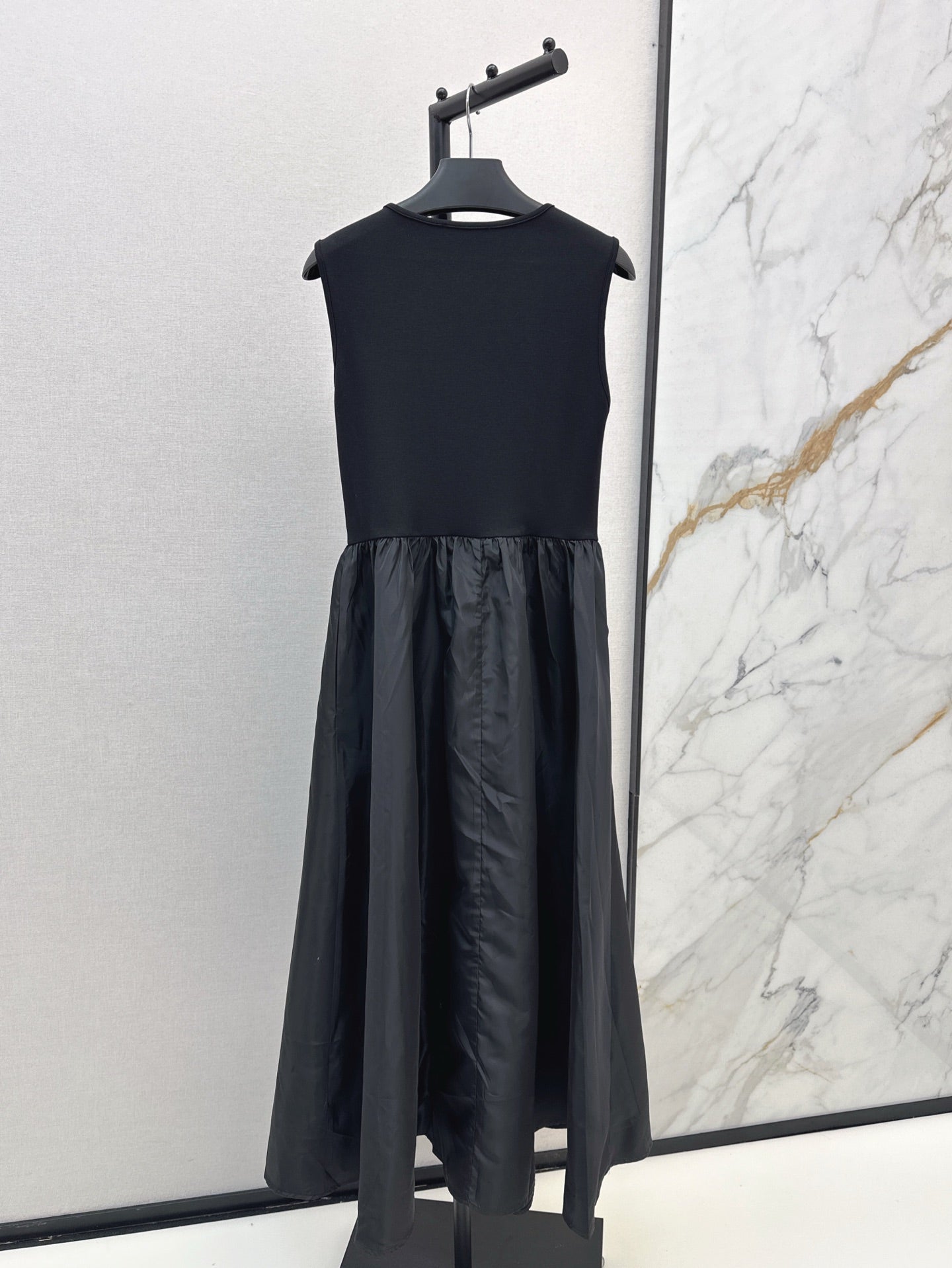 Pra* 25ss half-zip panel nylon dress