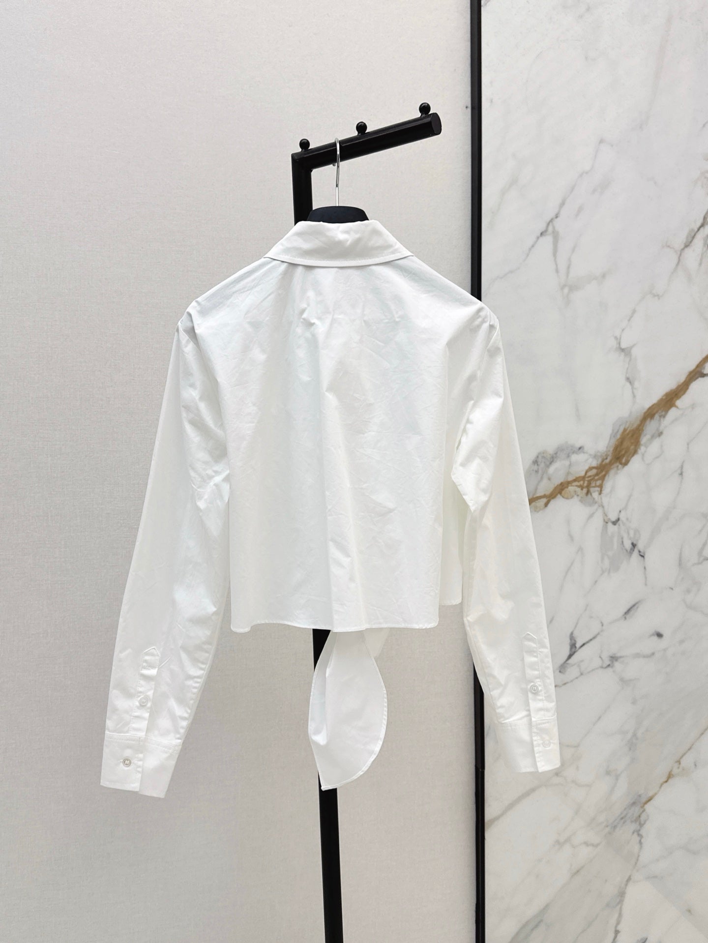 D*r 25ss tied cropped shirt