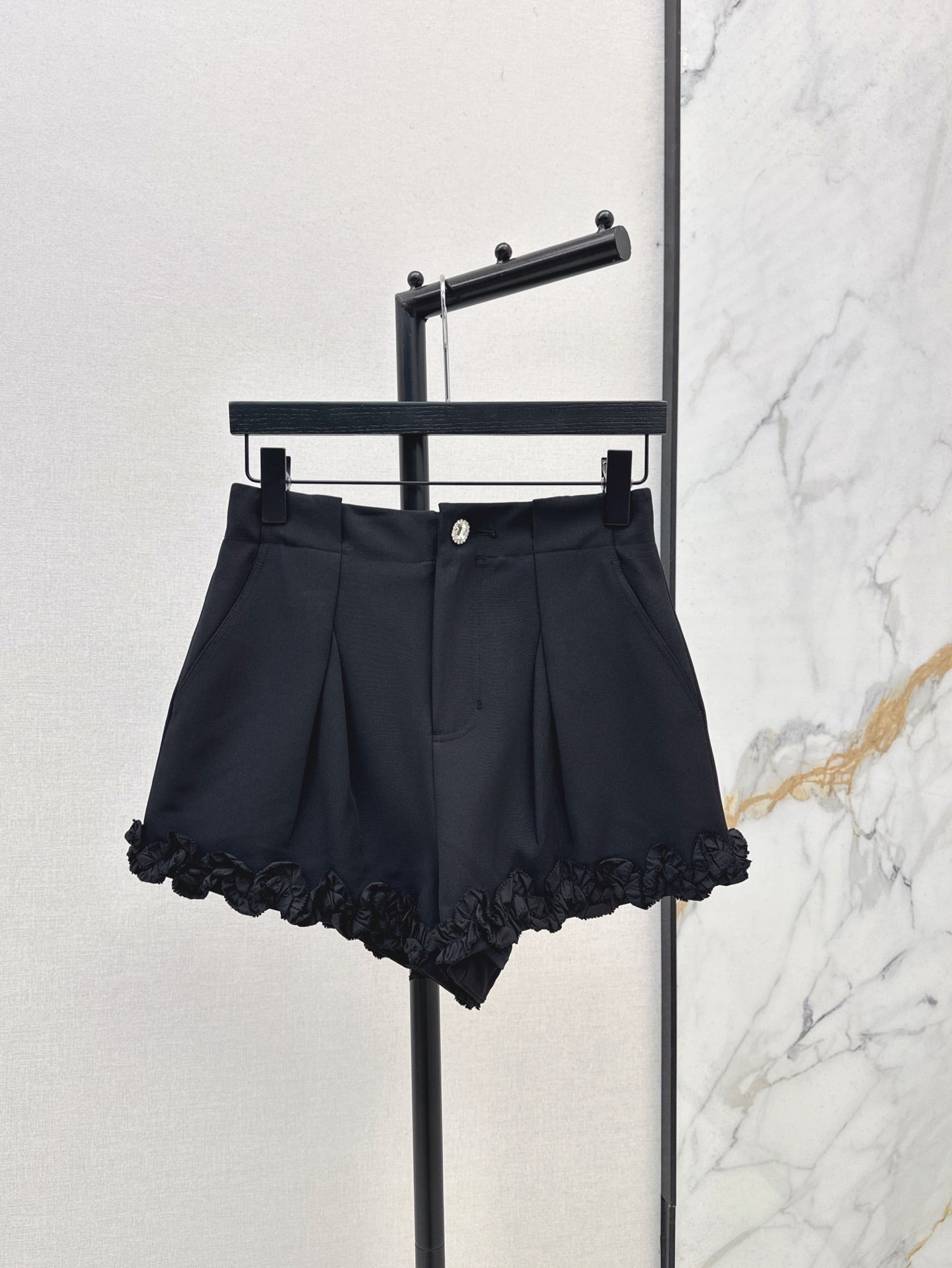 Valen* 25ss floral trim shorts