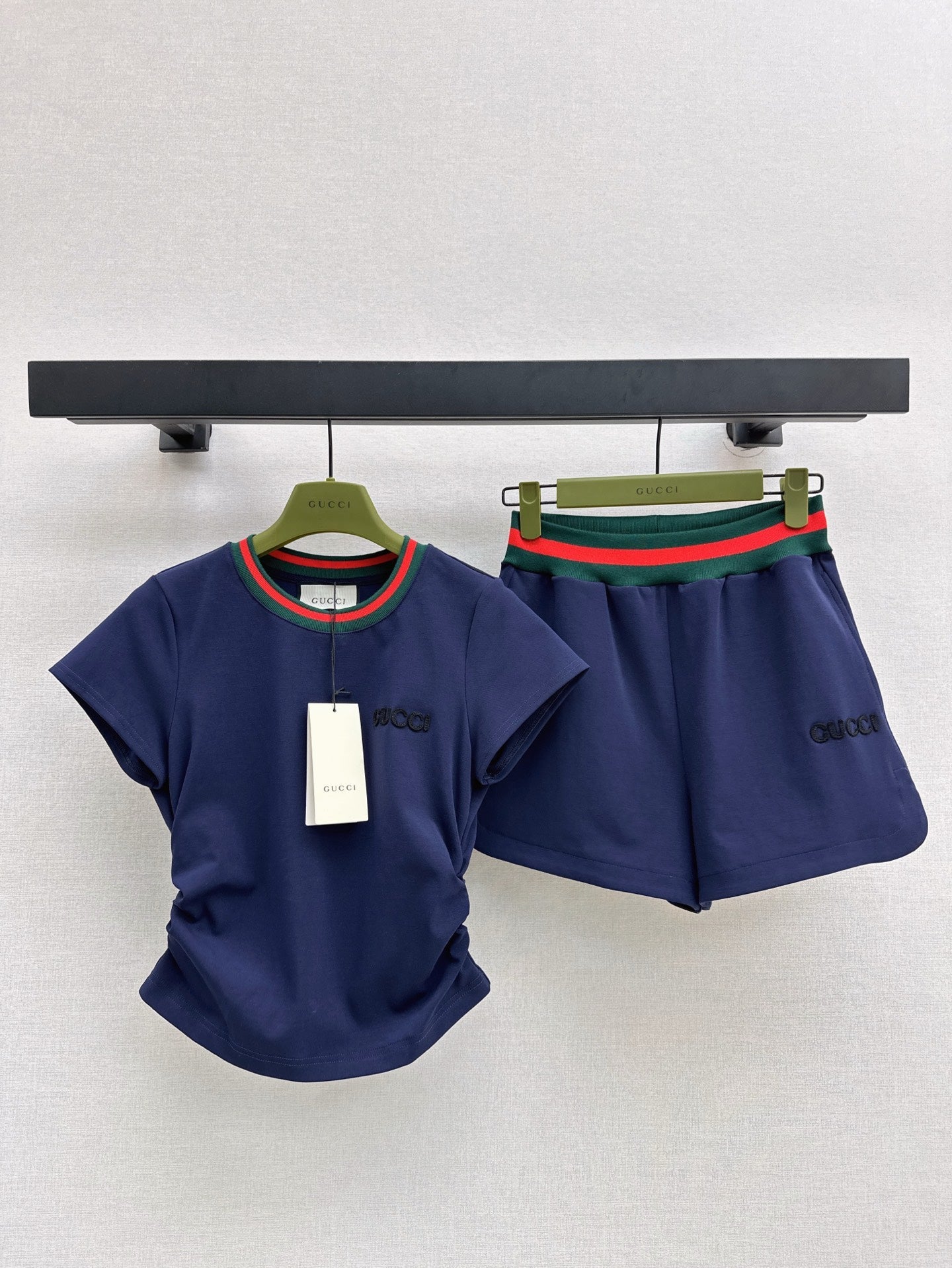 Gu* 25ss threaded leisure suit