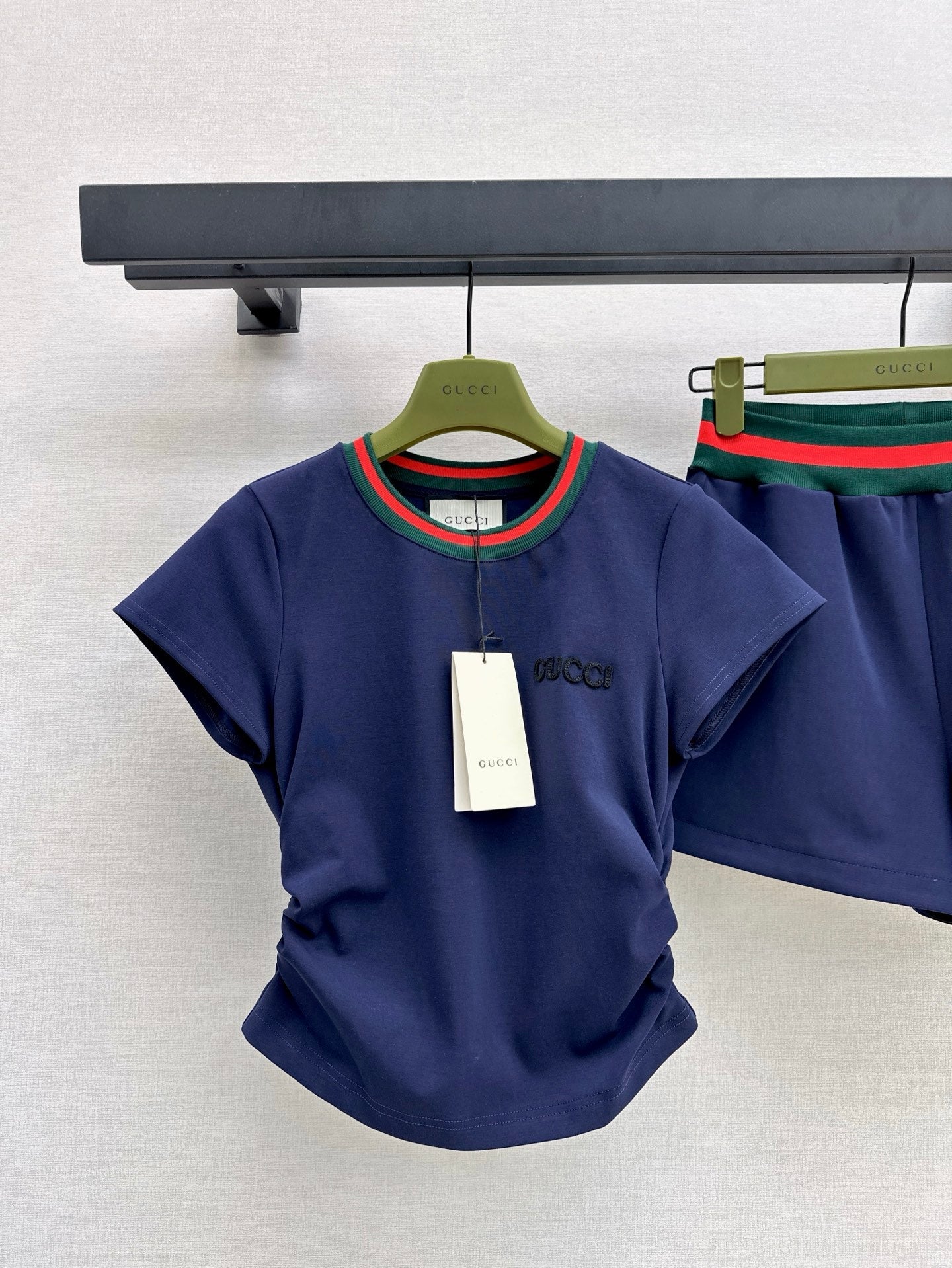 Gu* 25ss threaded leisure suit