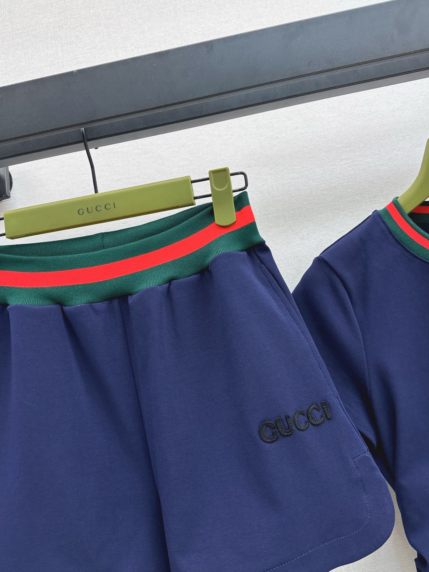 Gu* 25ss threaded leisure suit