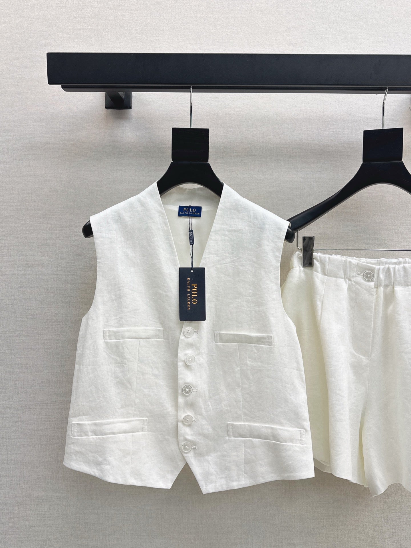 Lor*P 25ss linen vest and short suit