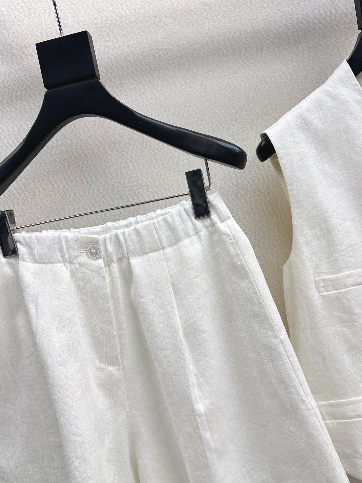 Lor*P 25ss linen vest and short suit