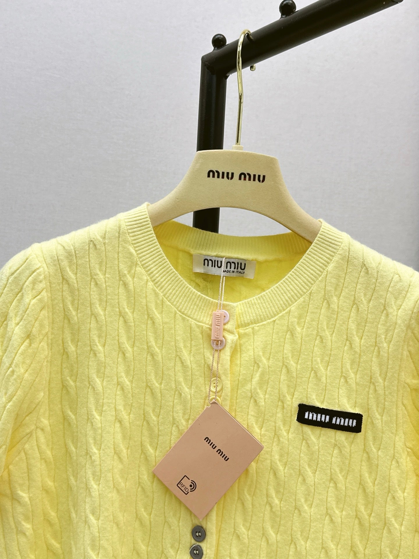 M*u 25ss wool kintted top