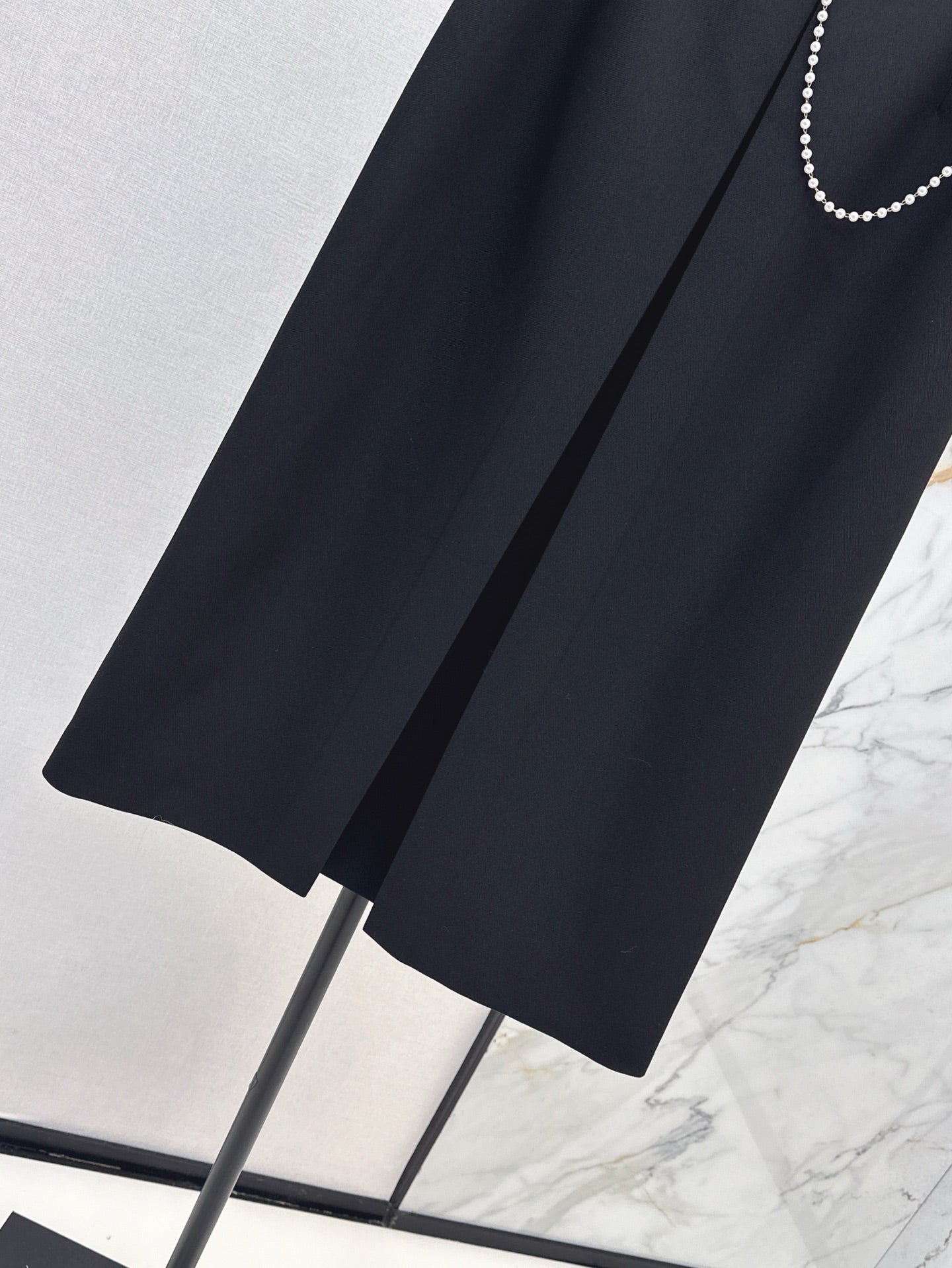 D*r 25ss mid-length belted skirt