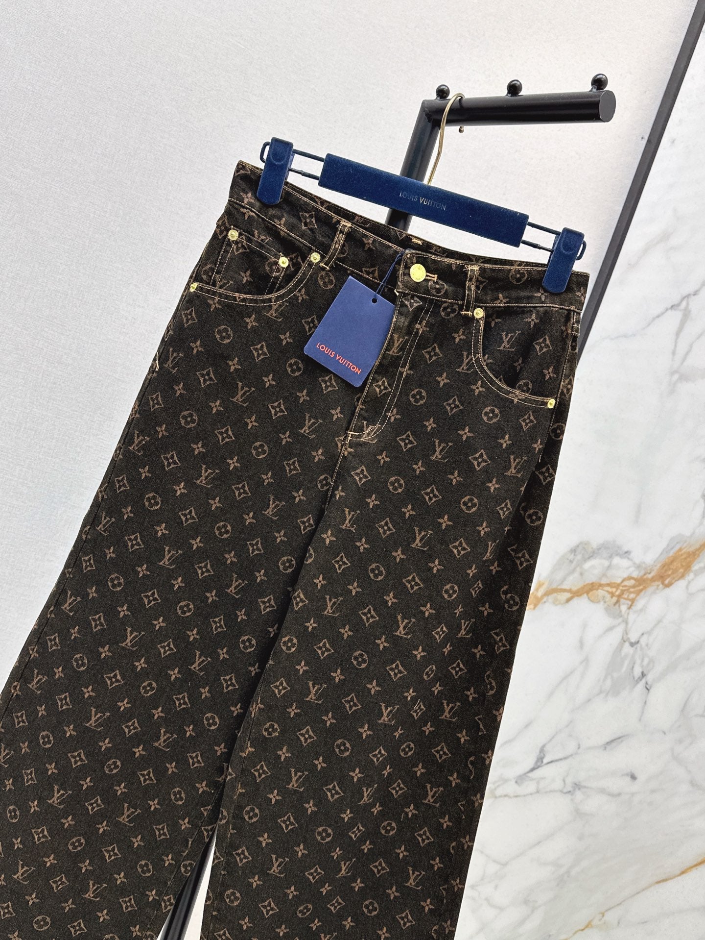 Loui* 25ss monogram straight-cut jeans