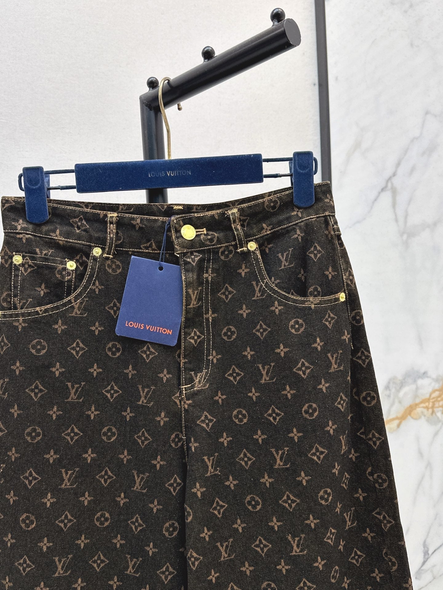 Loui* 25ss monogram straight-cut jeans