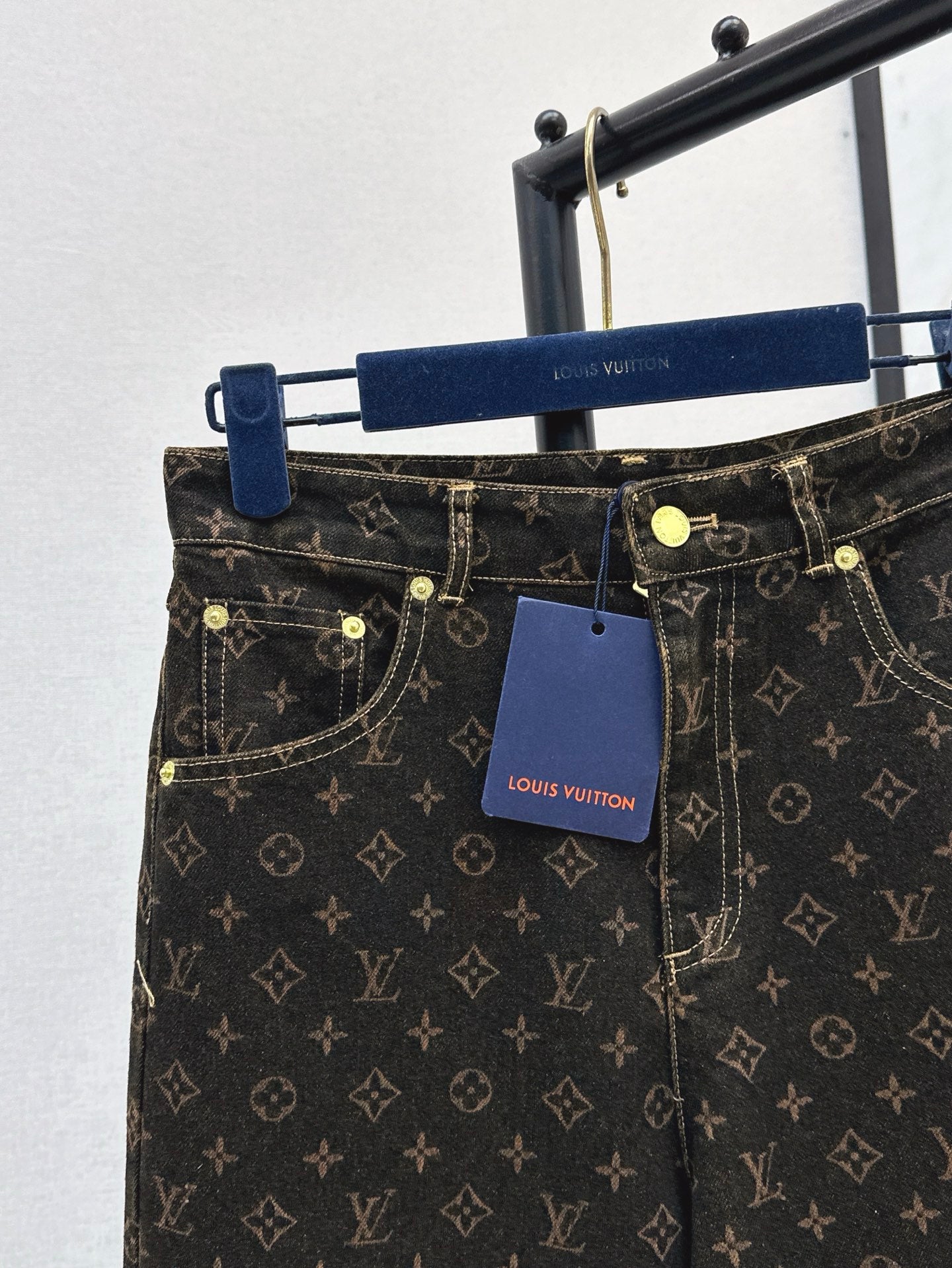 Loui* 25ss monogram straight-cut jeans