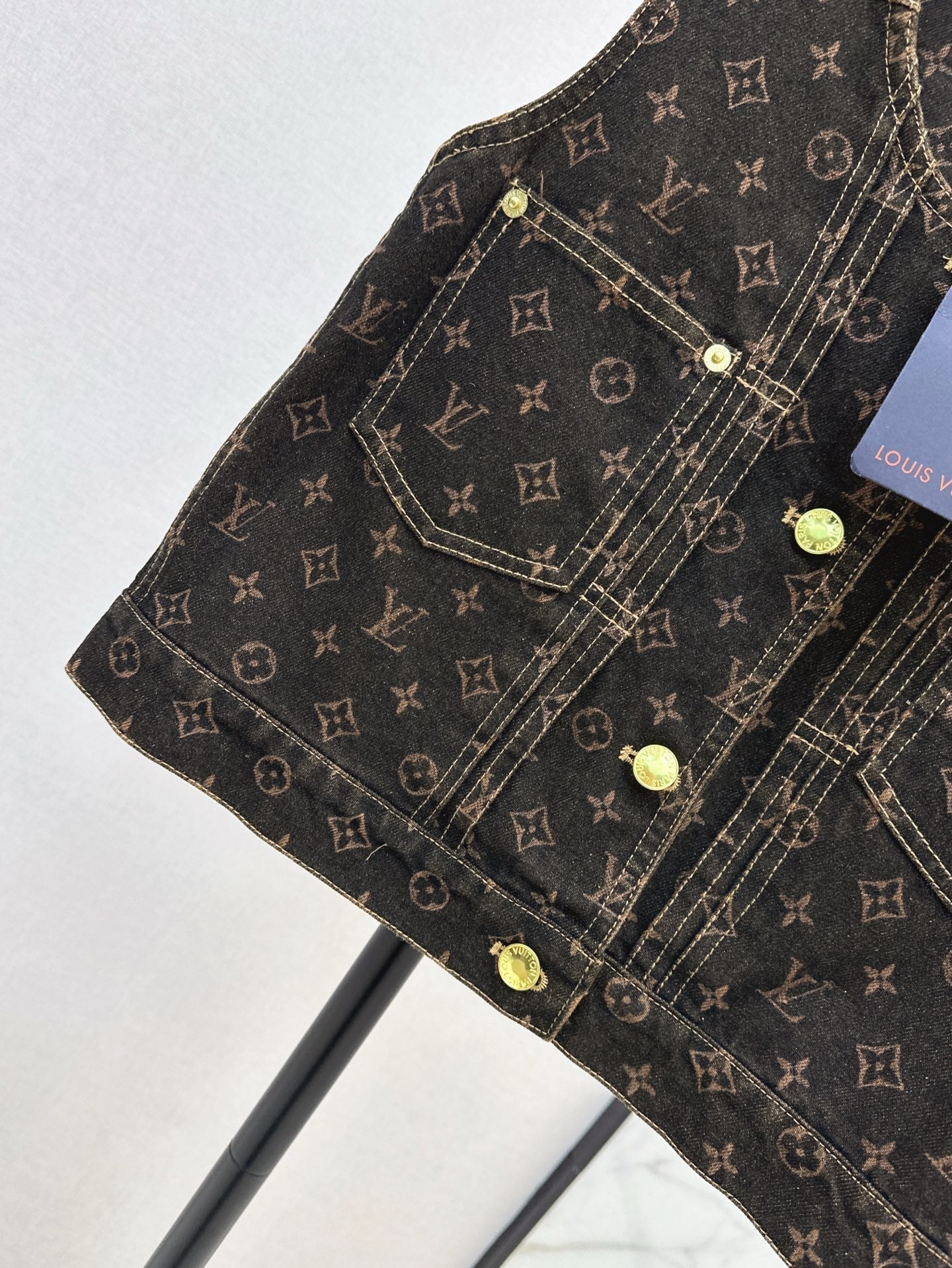 Loui* 25ss monogram denim button front vest