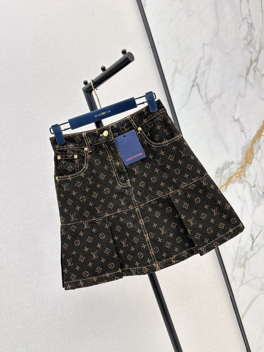 Loui* 25ss monogram denim pleated miniskirt
