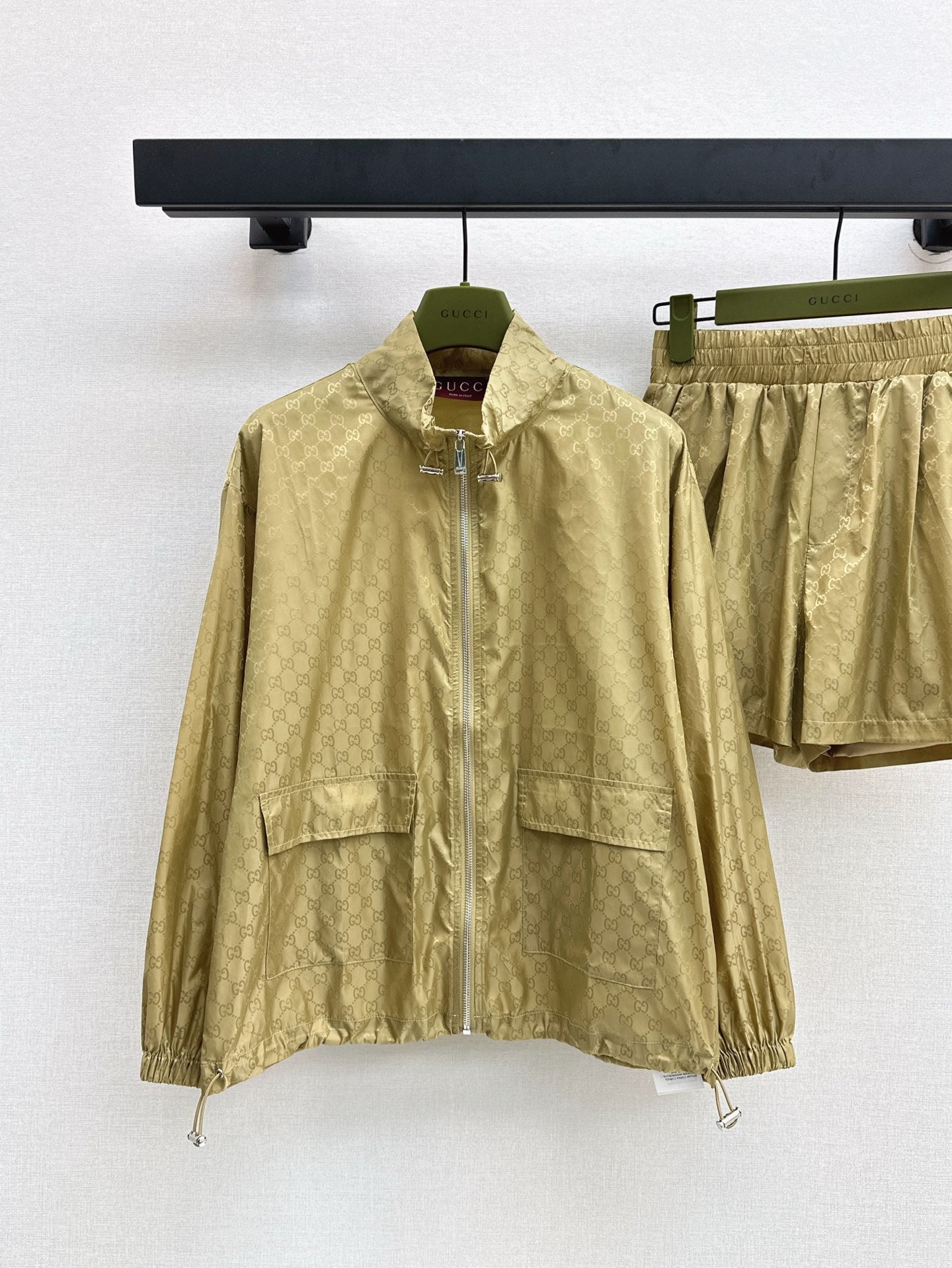 Gu* 25ss GG printed zip jacket and shorts suit