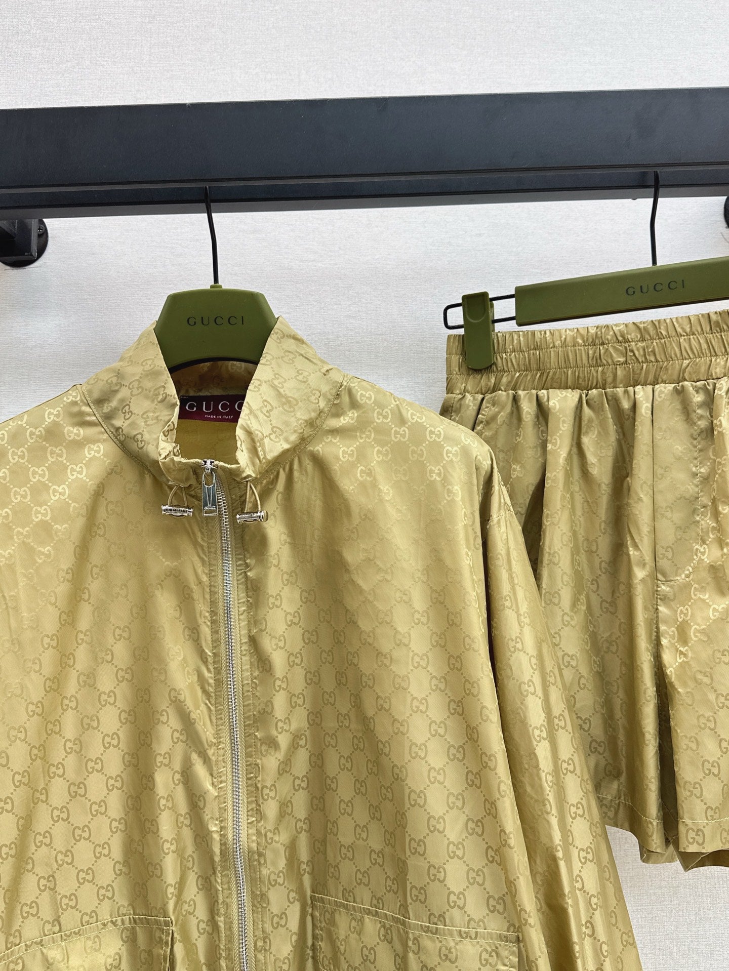 Gu* 25ss GG printed zip jacket and shorts suit