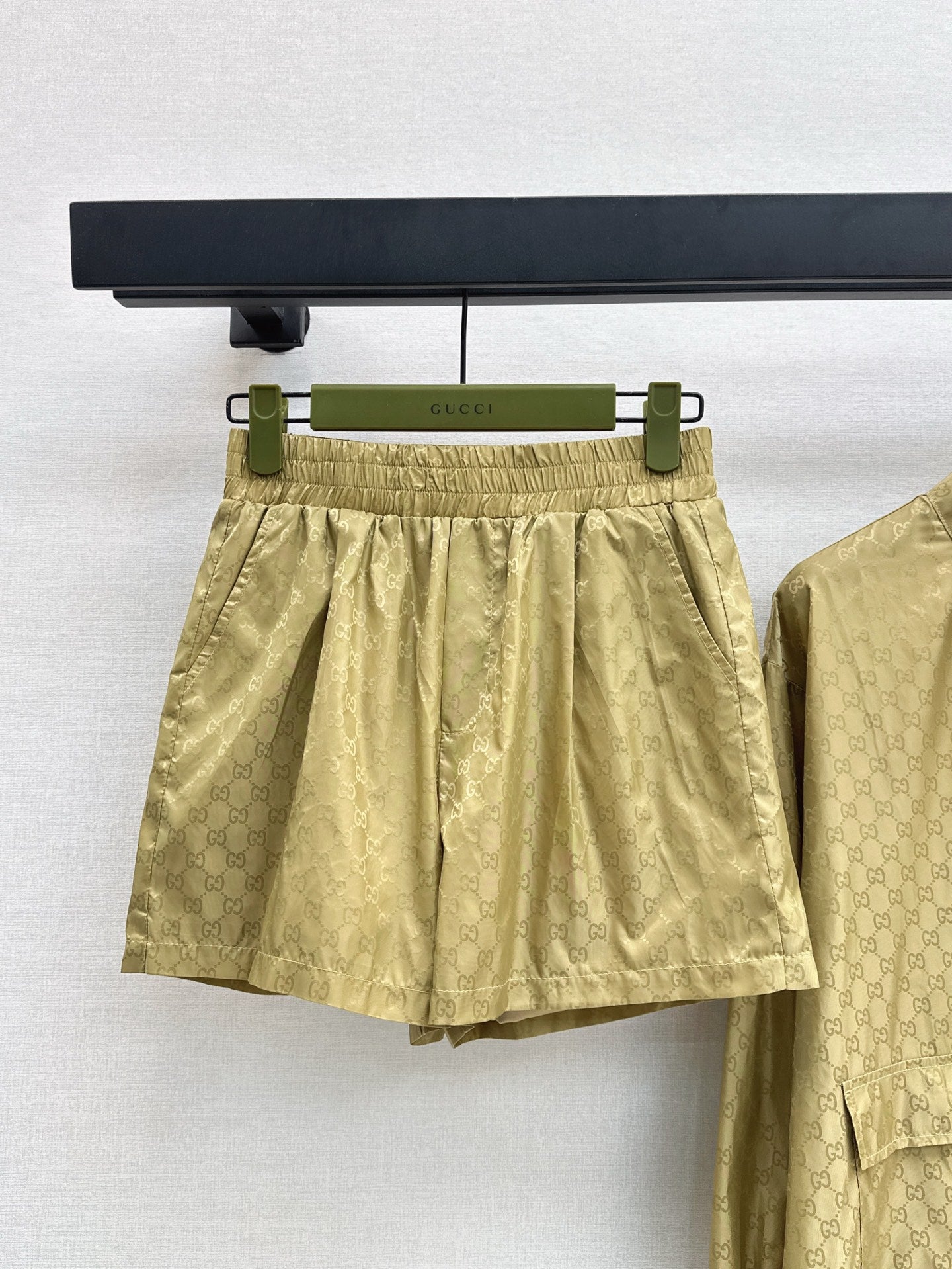 Gu* 25ss GG printed zip jacket and shorts suit