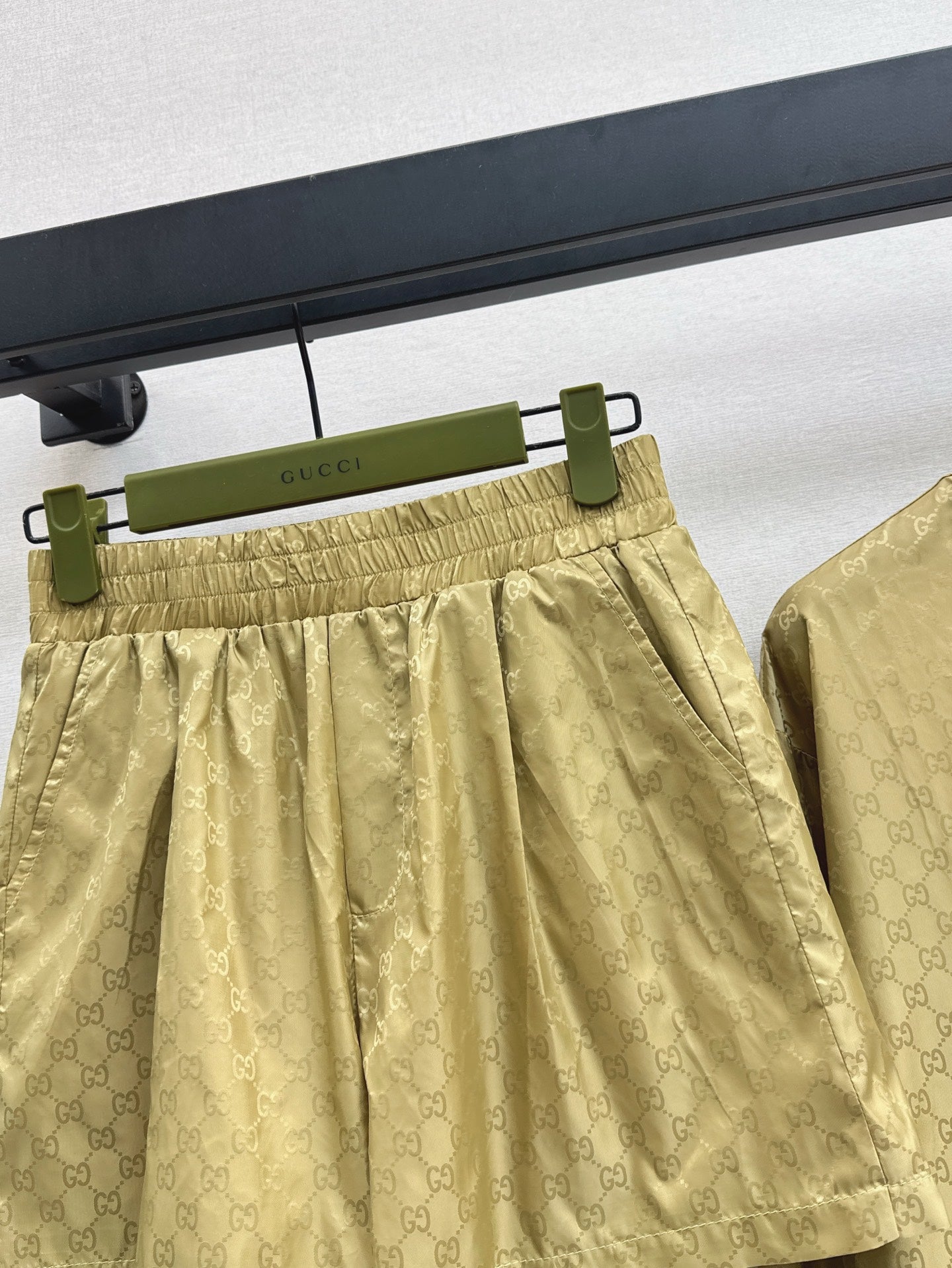 Gu* 25ss GG printed zip jacket and shorts suit