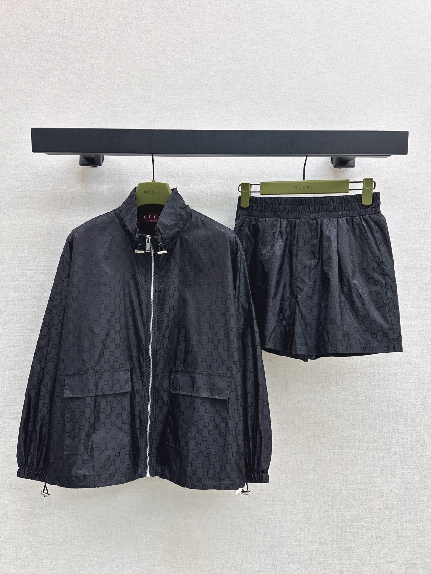 Gu* 25ss GG printed zip jacket and shorts suit