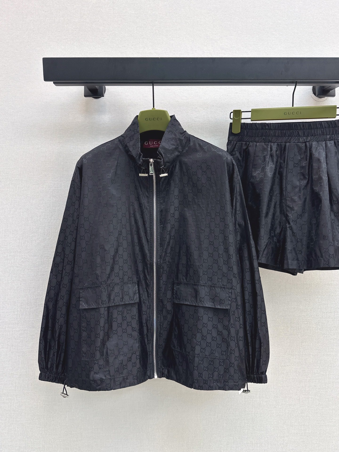 Gu* 25ss GG printed zip jacket and shorts suit