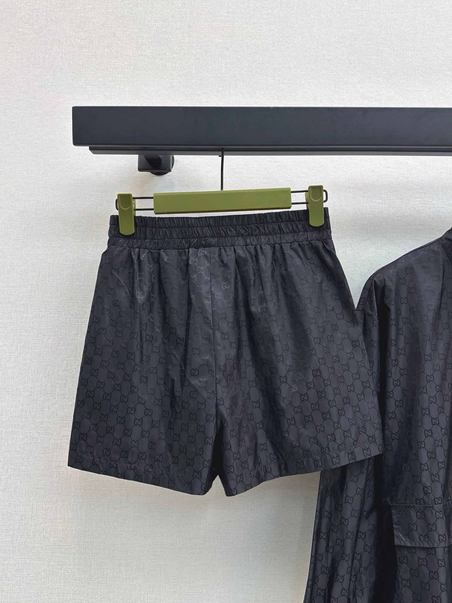 Gu* 25ss GG printed zip jacket and shorts suit