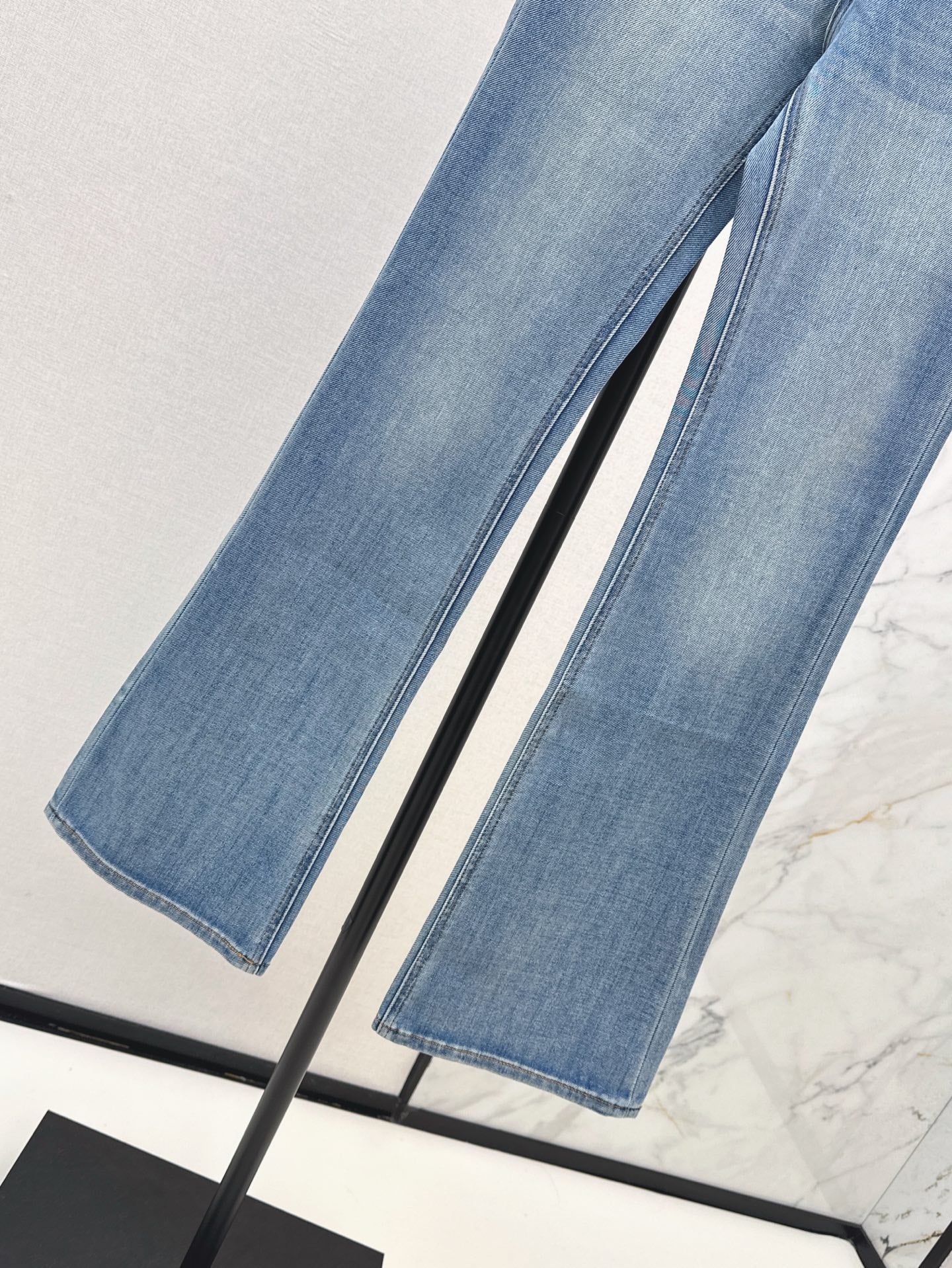 Loe* 25ss anagram jeans