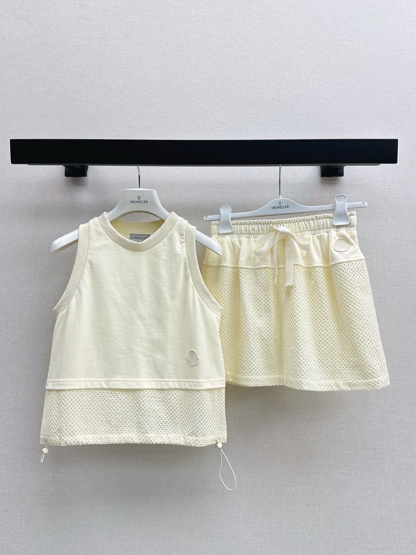 Monc* 25ss mesh vest and miniskirt suit