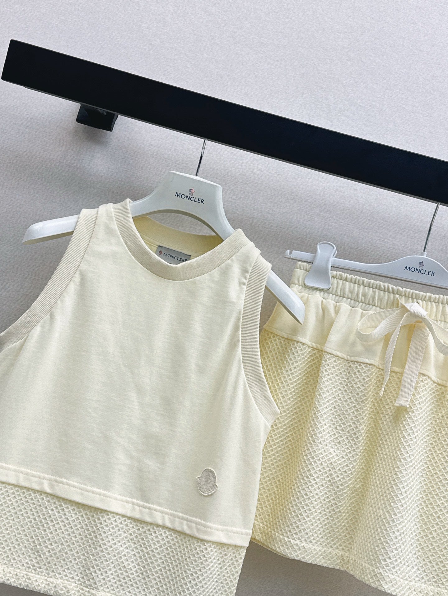 Monc* 25ss mesh vest and miniskirt suit