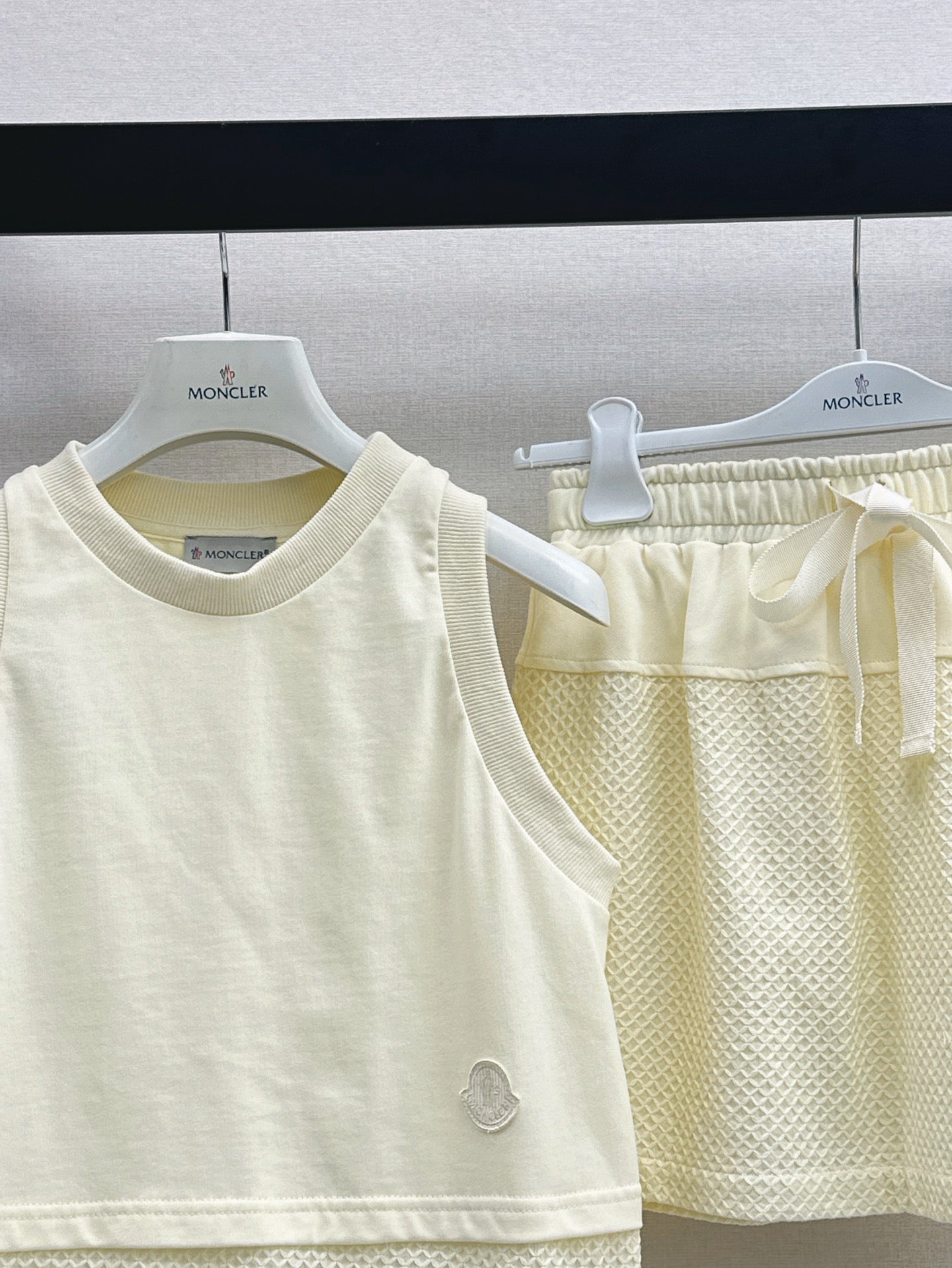 Monc* 25ss mesh vest and miniskirt suit