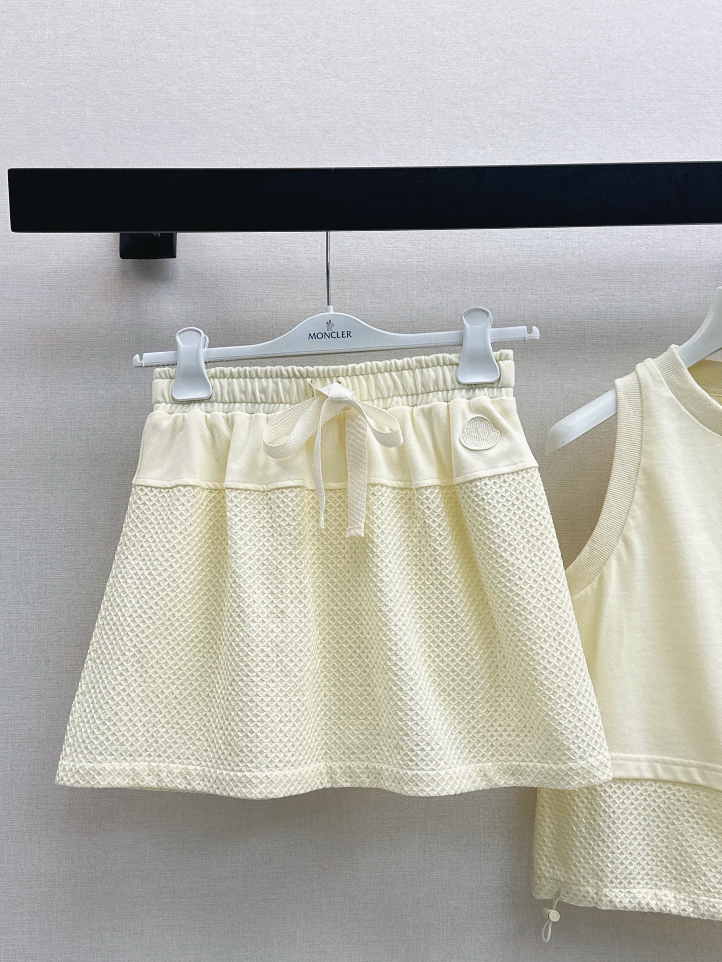 Monc* 25ss mesh vest and miniskirt suit