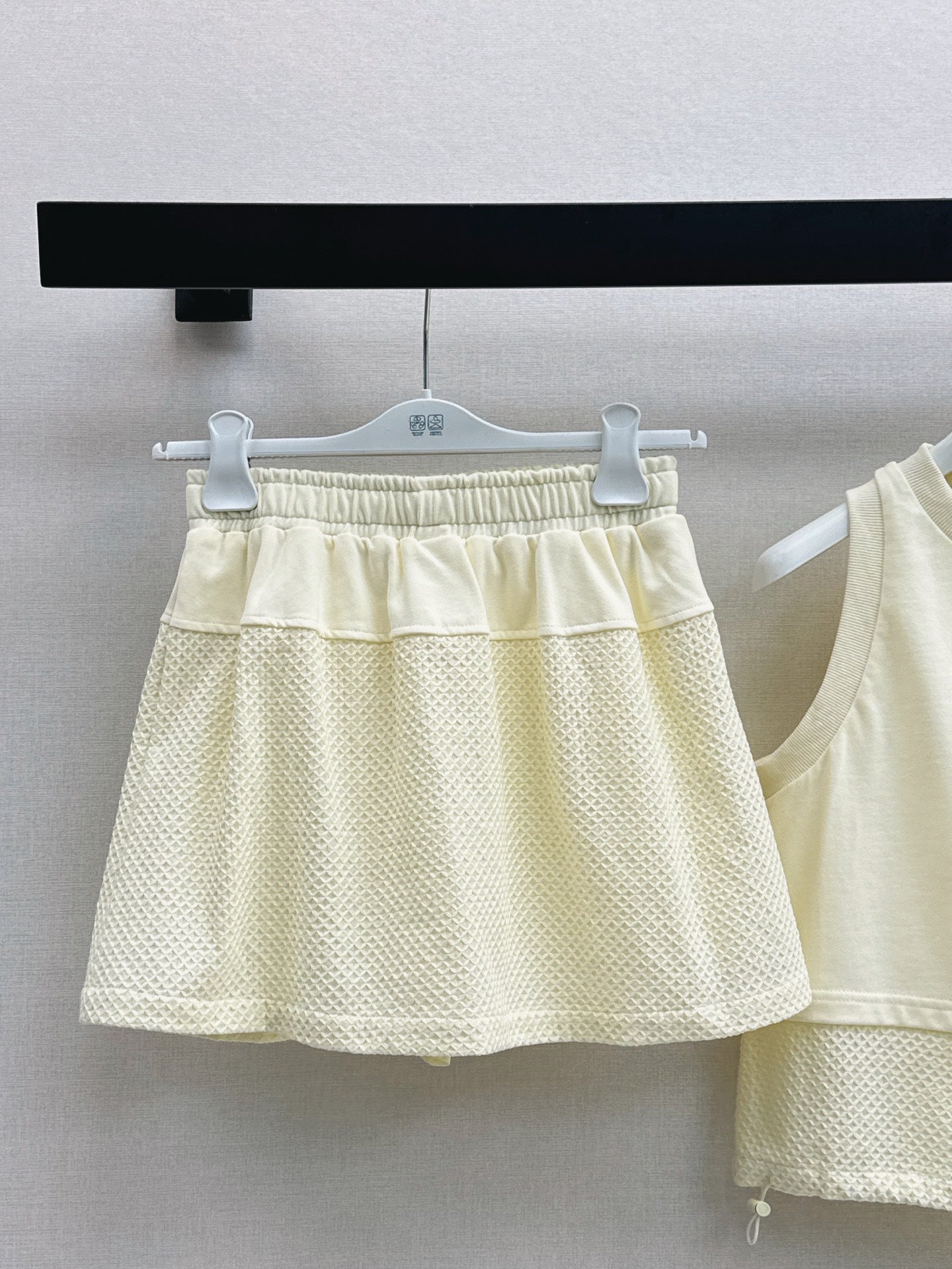 Monc* 25ss mesh vest and miniskirt suit