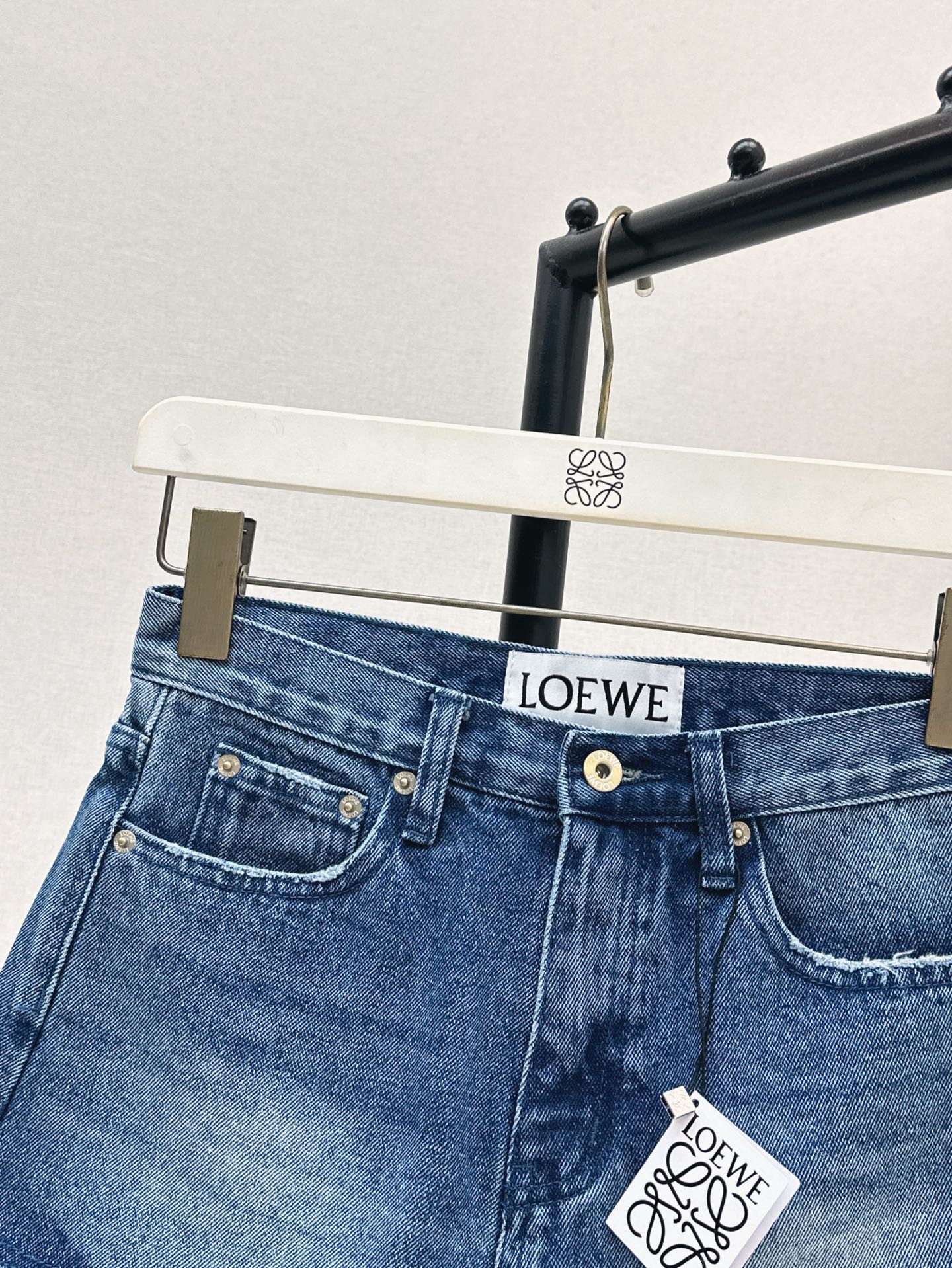 Loe* 25ss anagram denim minishorts