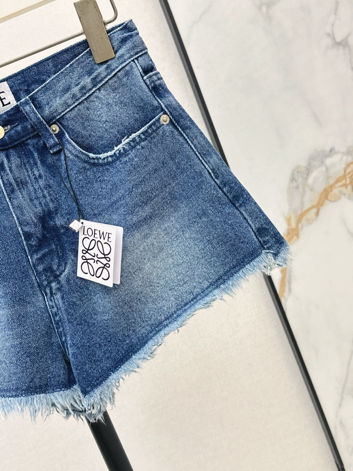 Loe* 25ss anagram denim minishorts