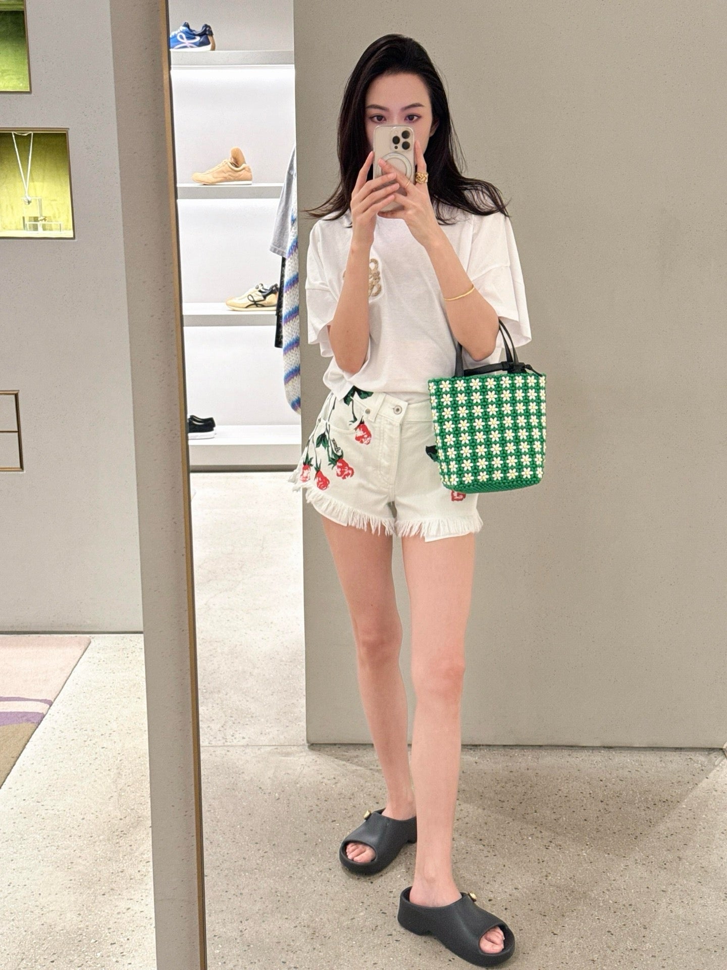 Loe*25ss floral motifs denim shorts