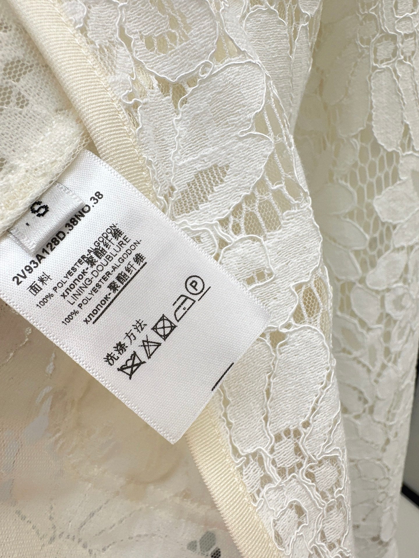 Cel* 25ss floral embroidered lace crop jacket