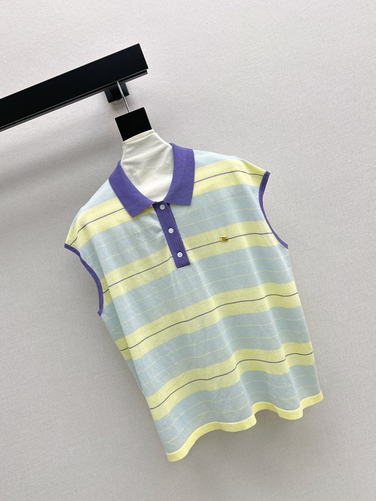 Cel* 25ss short-sleeve knitted top