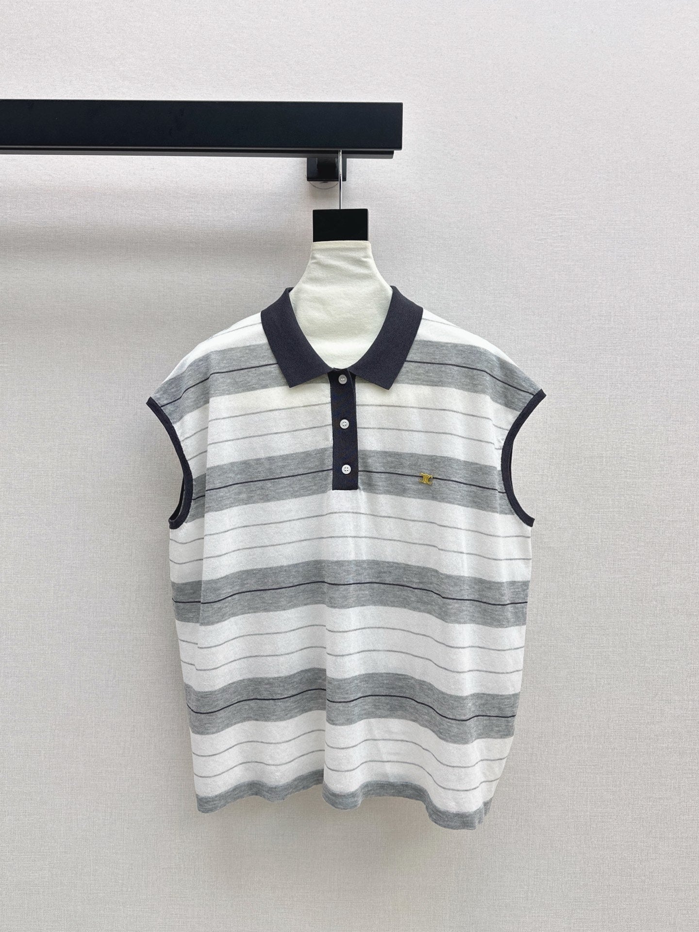 Cel* 25ss short-sleeve knitted top