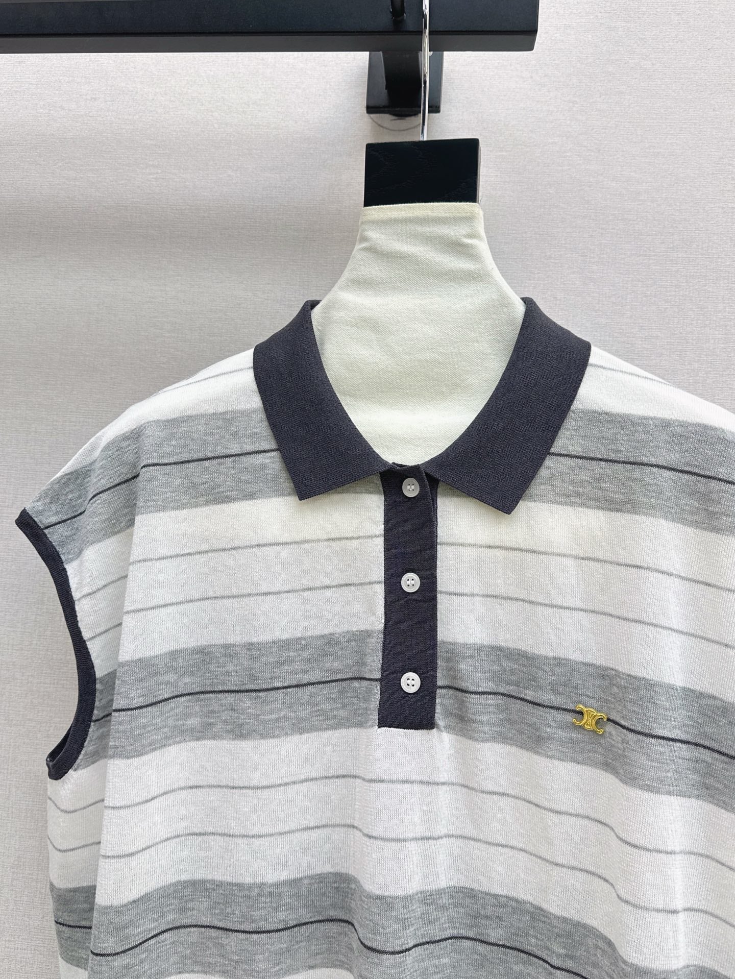 Cel* 25ss short-sleeve knitted top