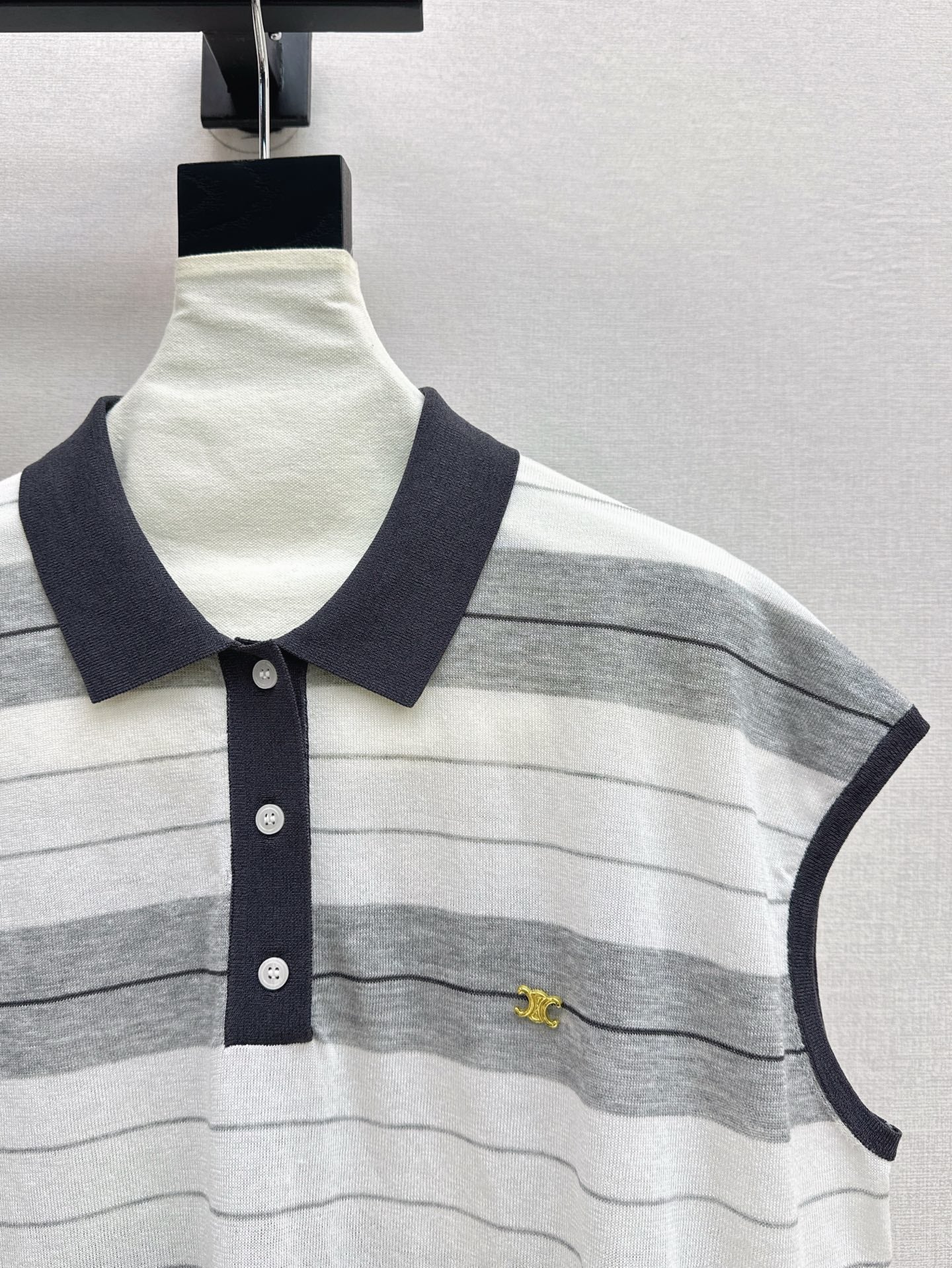 Cel* 25ss short-sleeve knitted top