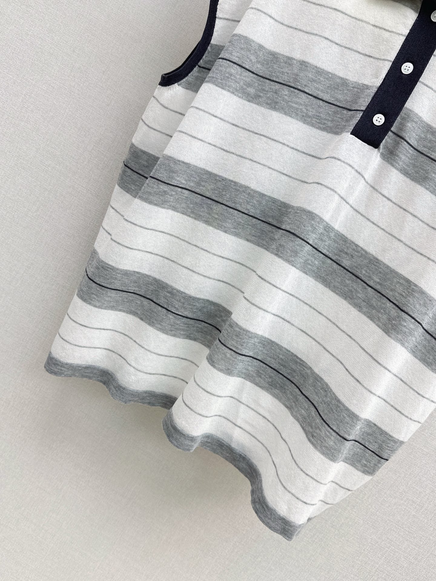 Cel* 25ss short-sleeve knitted top