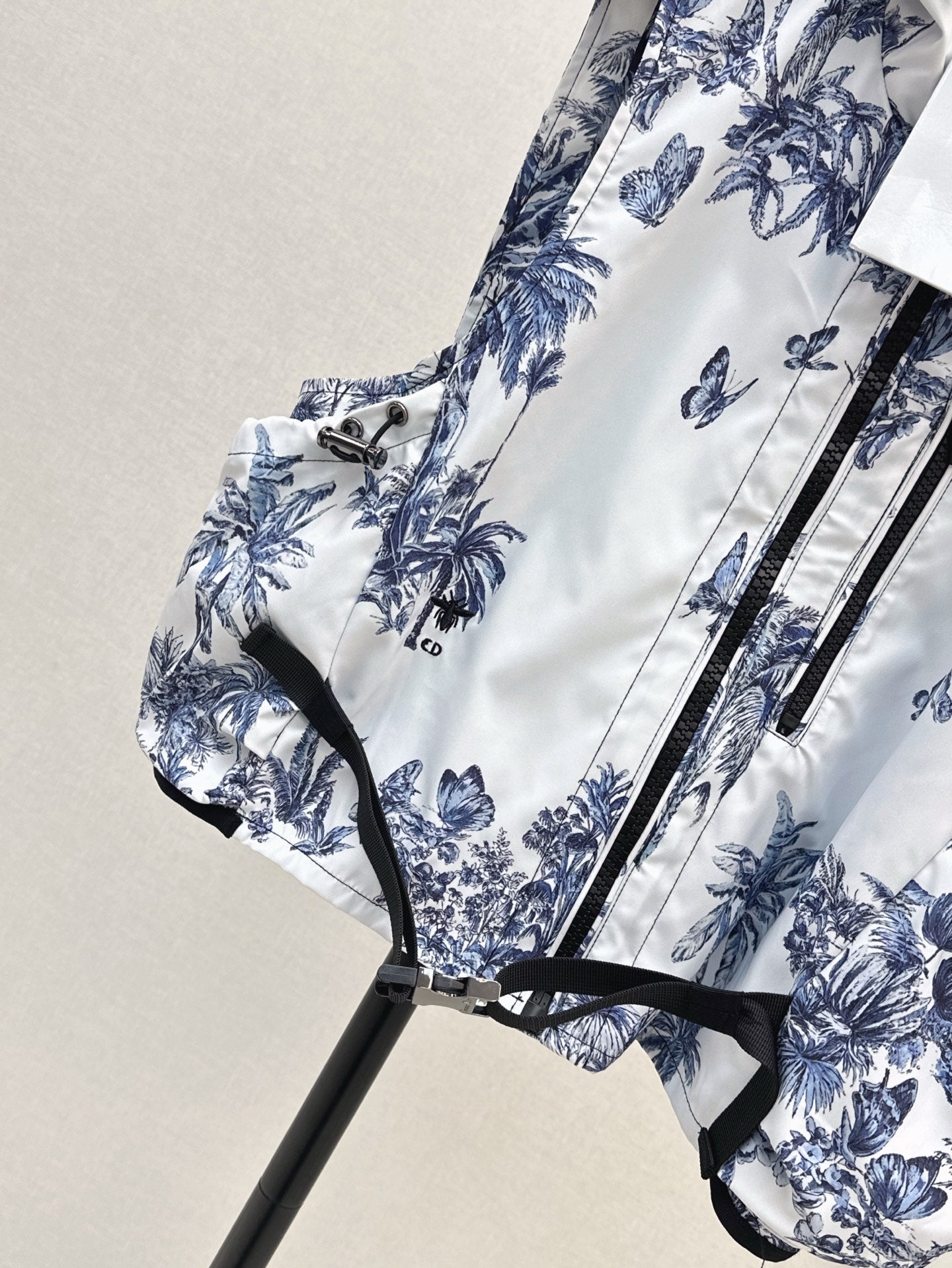 D*r 25ss printed hooded vest