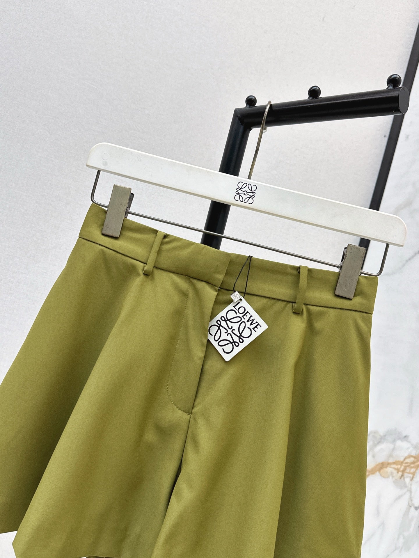 Loe* 25ss trapeze shorts